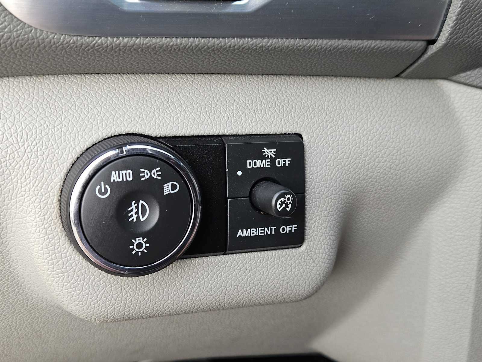 Thumbnail: 2015 GMC Acadia - 19