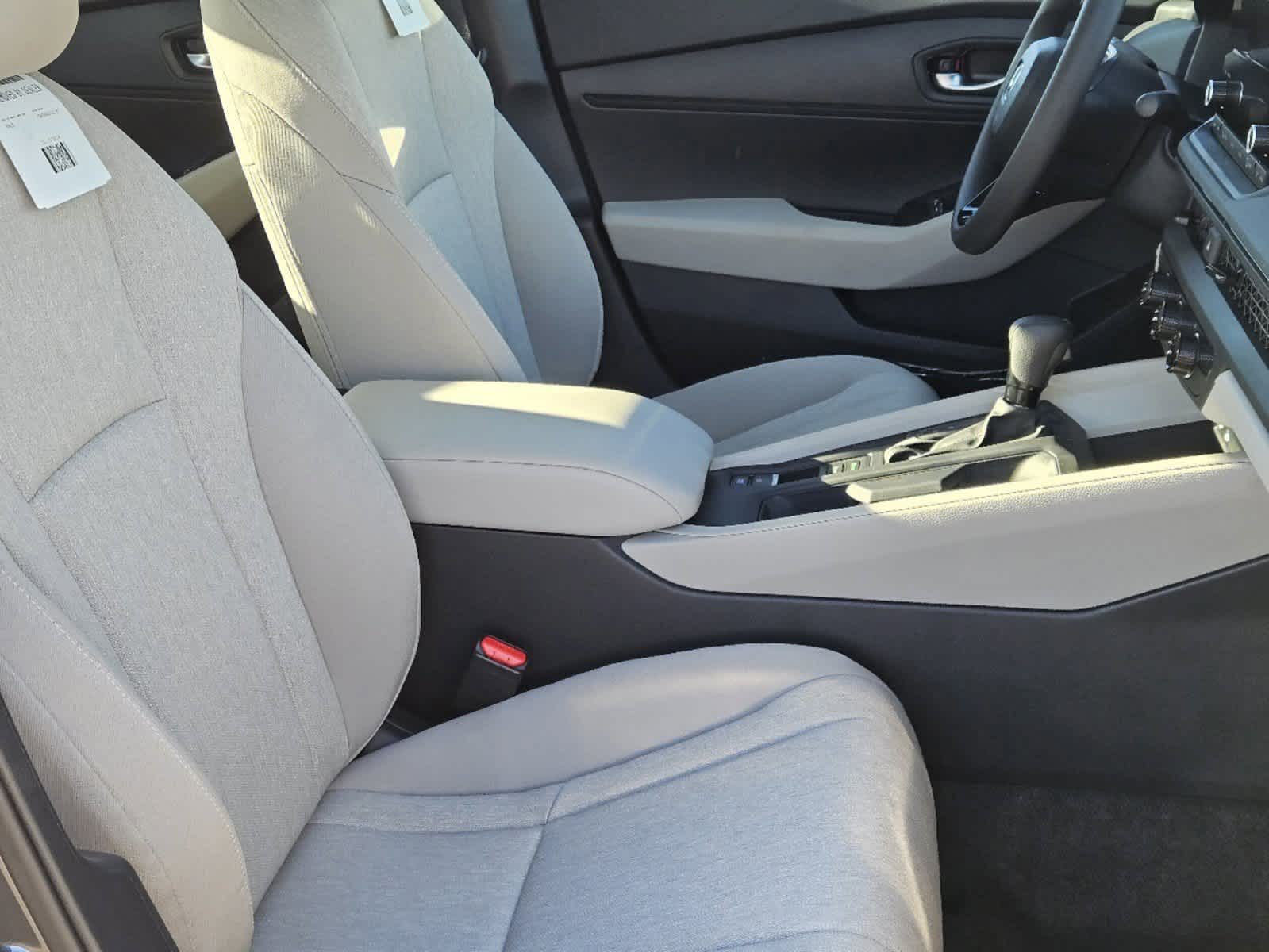 2025 Honda Accord LX - Photo 10