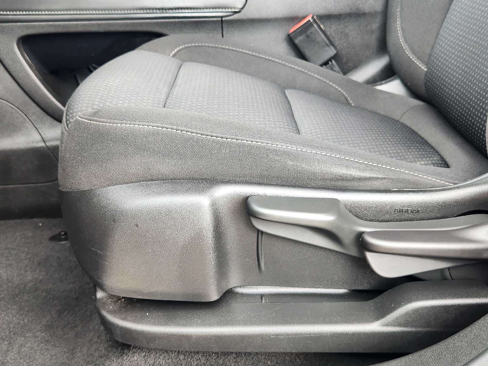 Thumbnail: 2023 GMC Acadia - 24