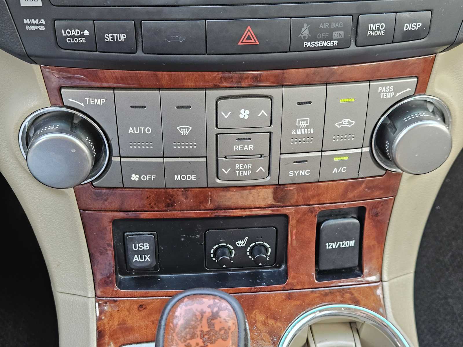 Thumbnail: 2012 Toyota Highlander - 19