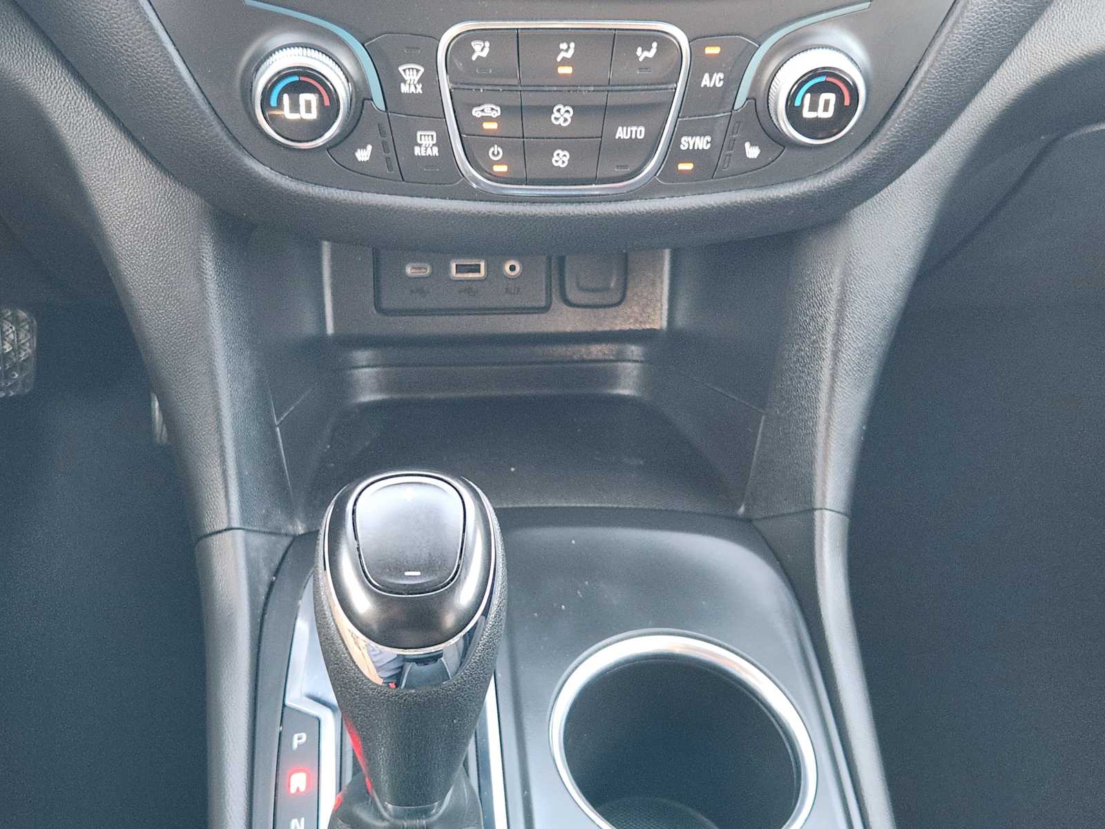 Thumbnail: 2021 Chevrolet Equinox - 17