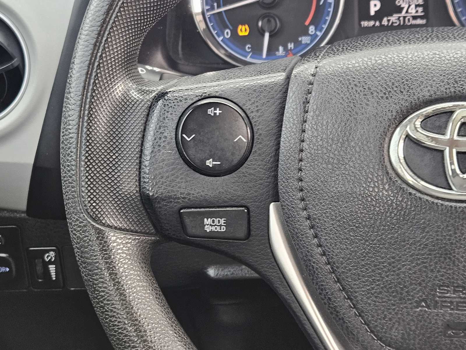 Thumbnail: 2018 Toyota Corolla - 26