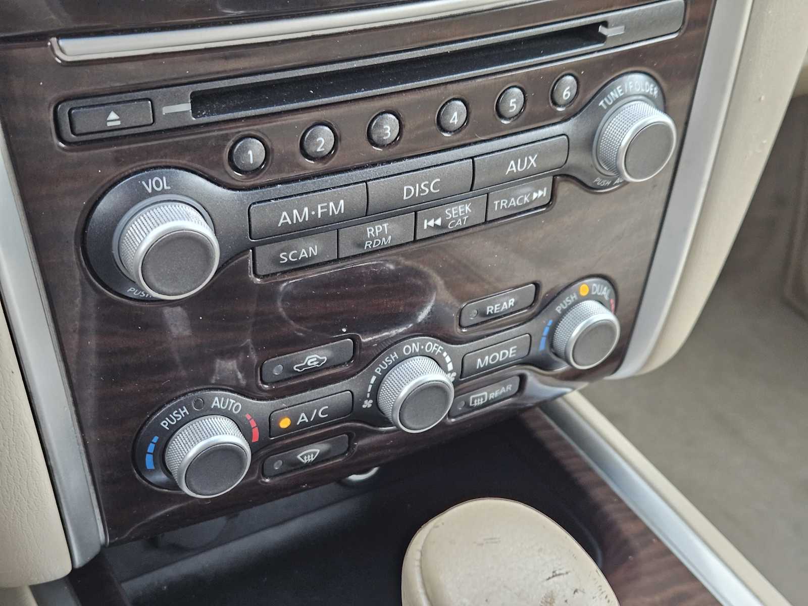 Thumbnail: 2014 Nissan Pathfinder - 19