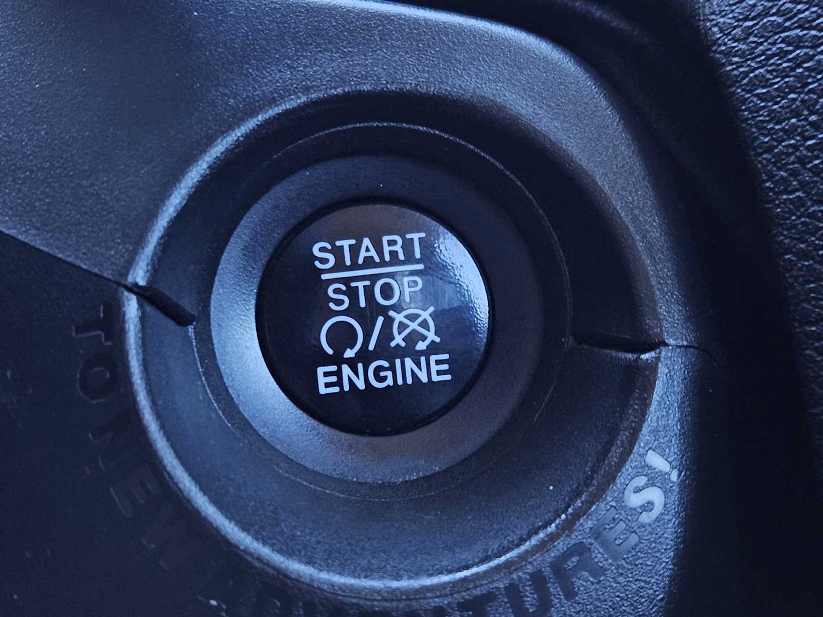 Thumbnail: 2017 Jeep Renegade - 21