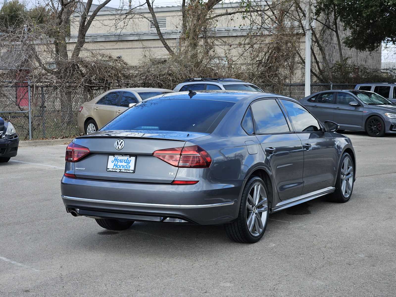 Thumbnail: 2018 Volkswagen Passat - 6