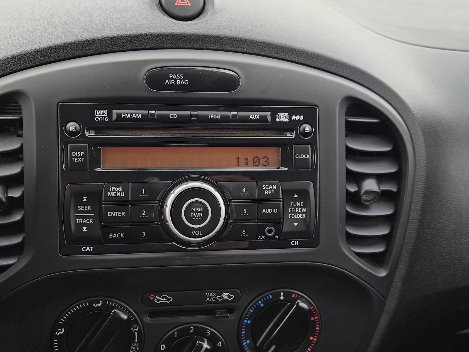 Thumbnail: 2012 Nissan Juke - 16