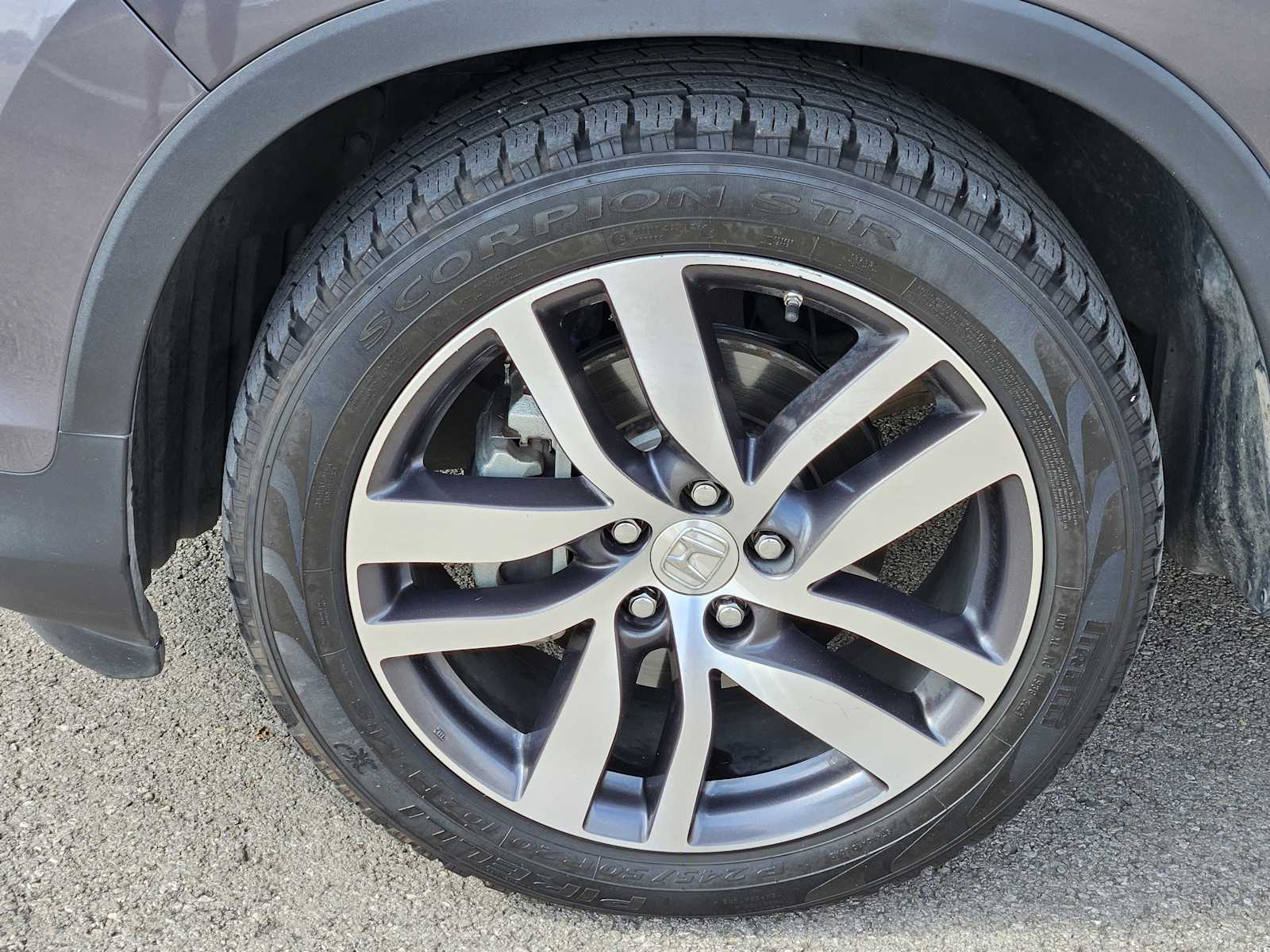Thumbnail: 2017 Honda Pilot - 9
