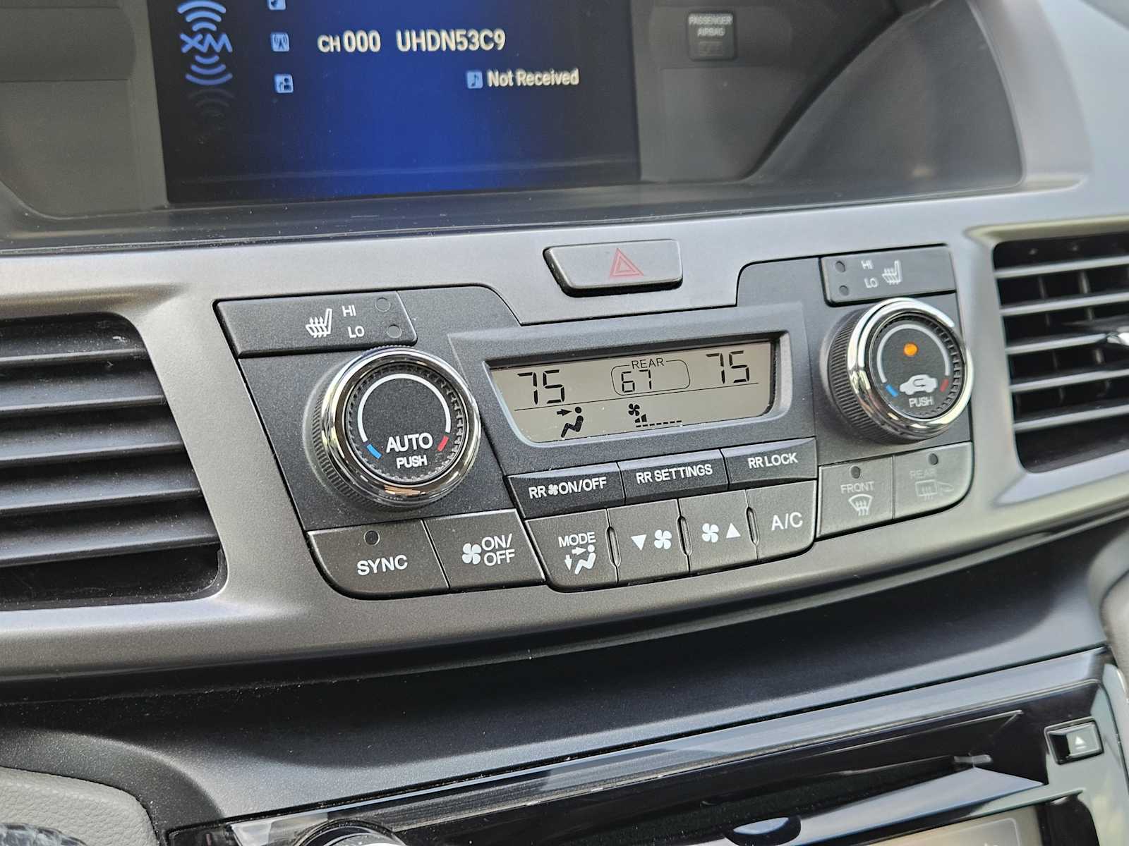 Thumbnail: 2015 Honda Odyssey - 19