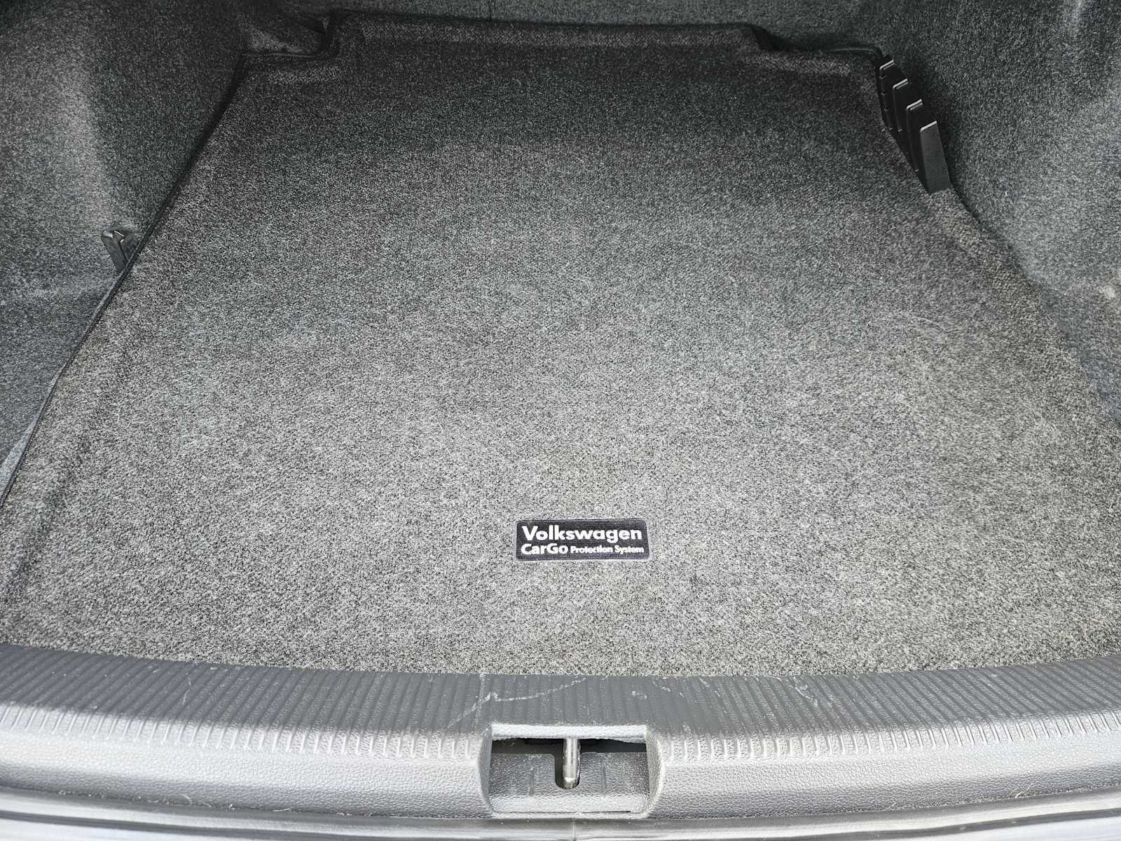 Thumbnail: 2018 Volkswagen Passat - 29