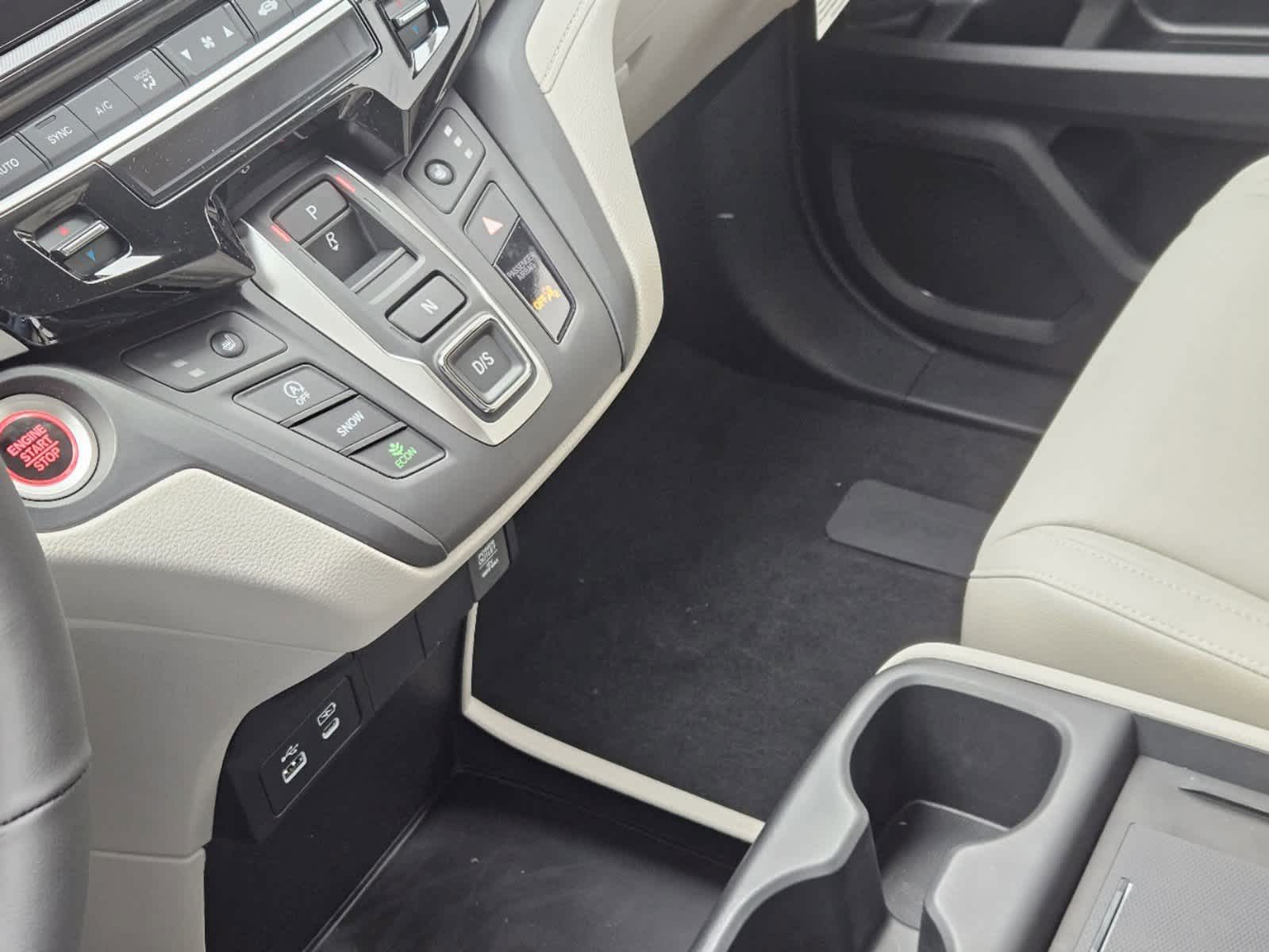 Thumbnail: 2026 Honda Odyssey - 17