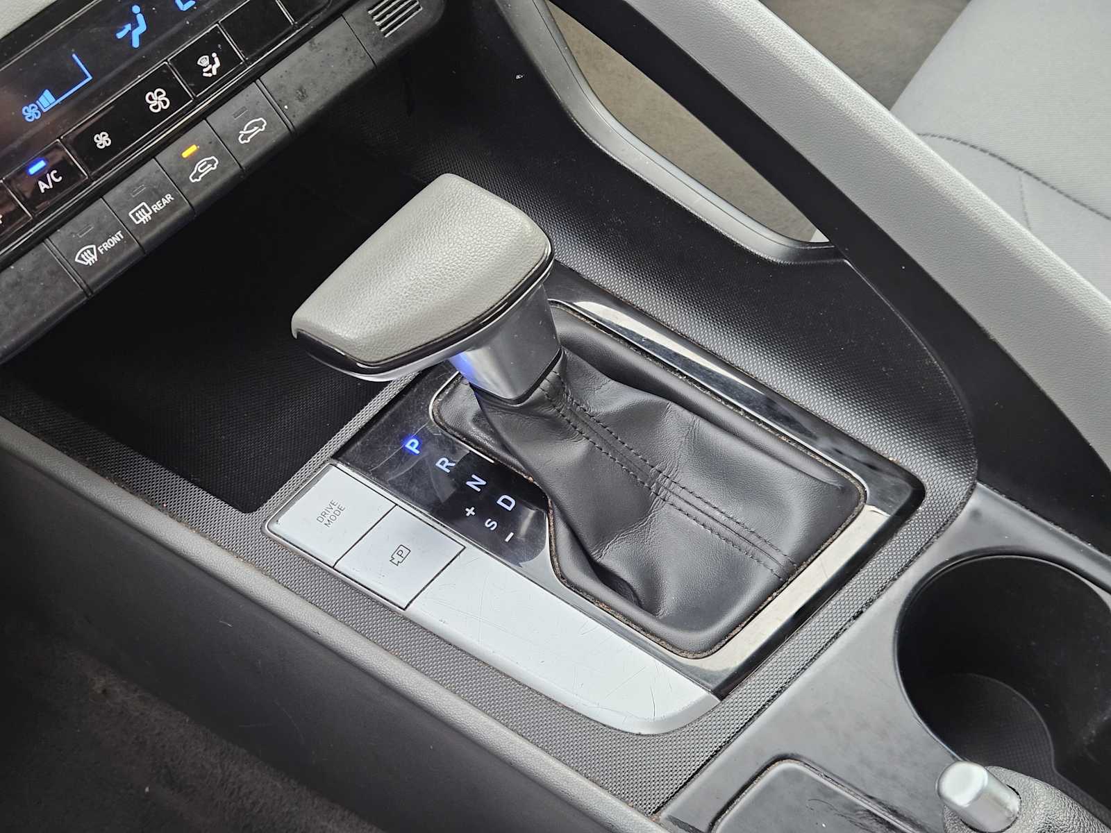 Thumbnail: 2022 Hyundai Elantra - 19