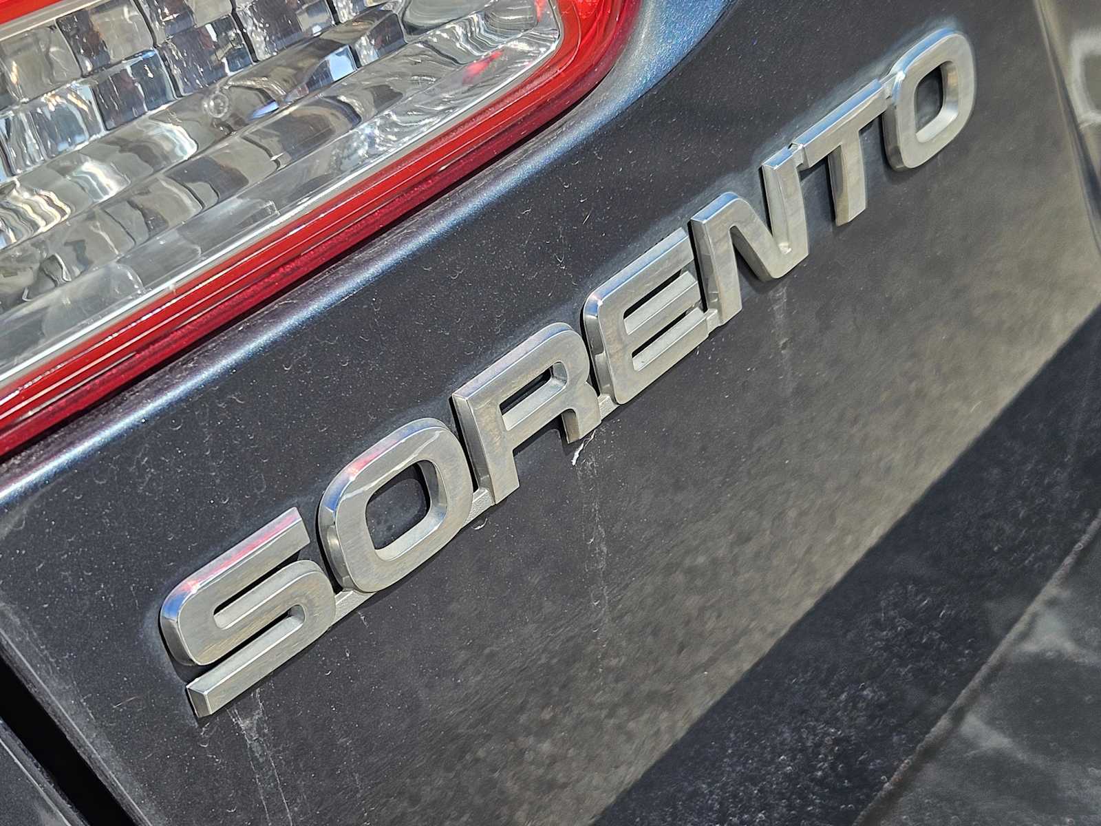 Thumbnail: 2011 Kia Sorento - 10