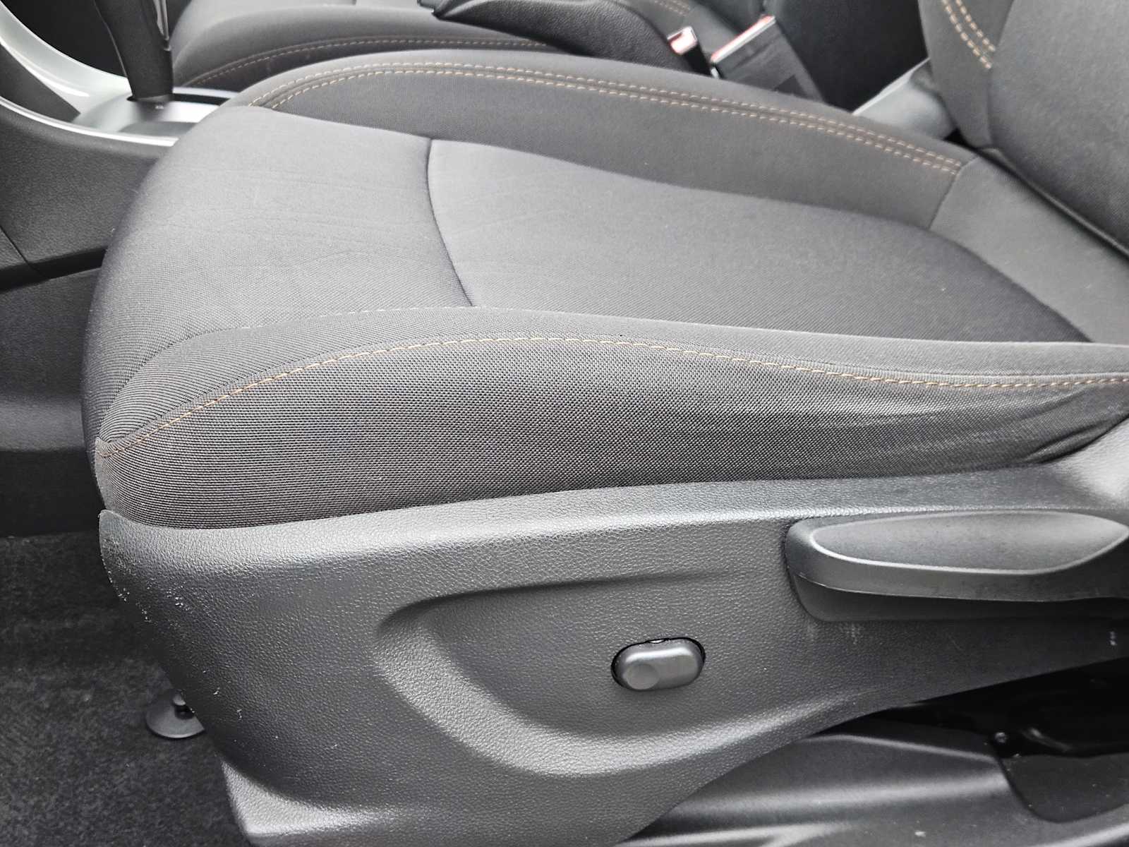 Thumbnail: 2017 Chevrolet Trax - 22