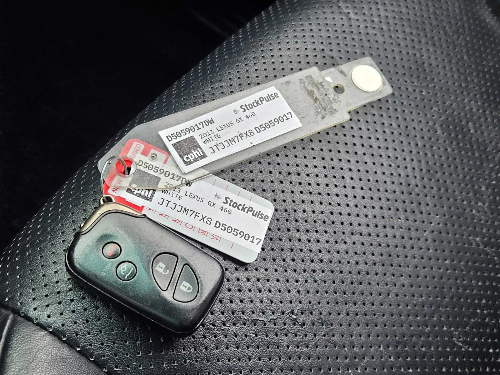 Thumbnail: 2013 Lexus GX - 33