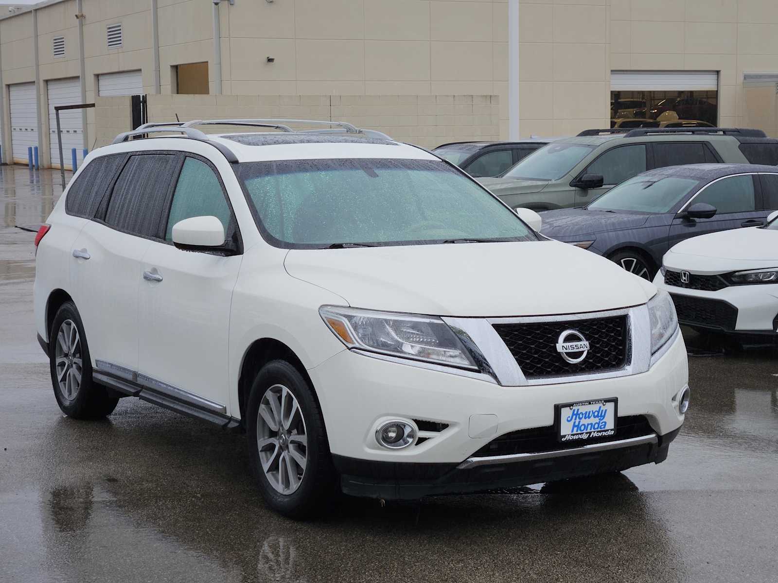 Thumbnail: 2014 Nissan Pathfinder - 3