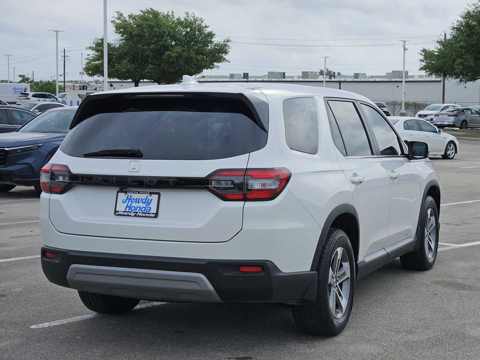Thumbnail: 2024 Honda Pilot - 6
