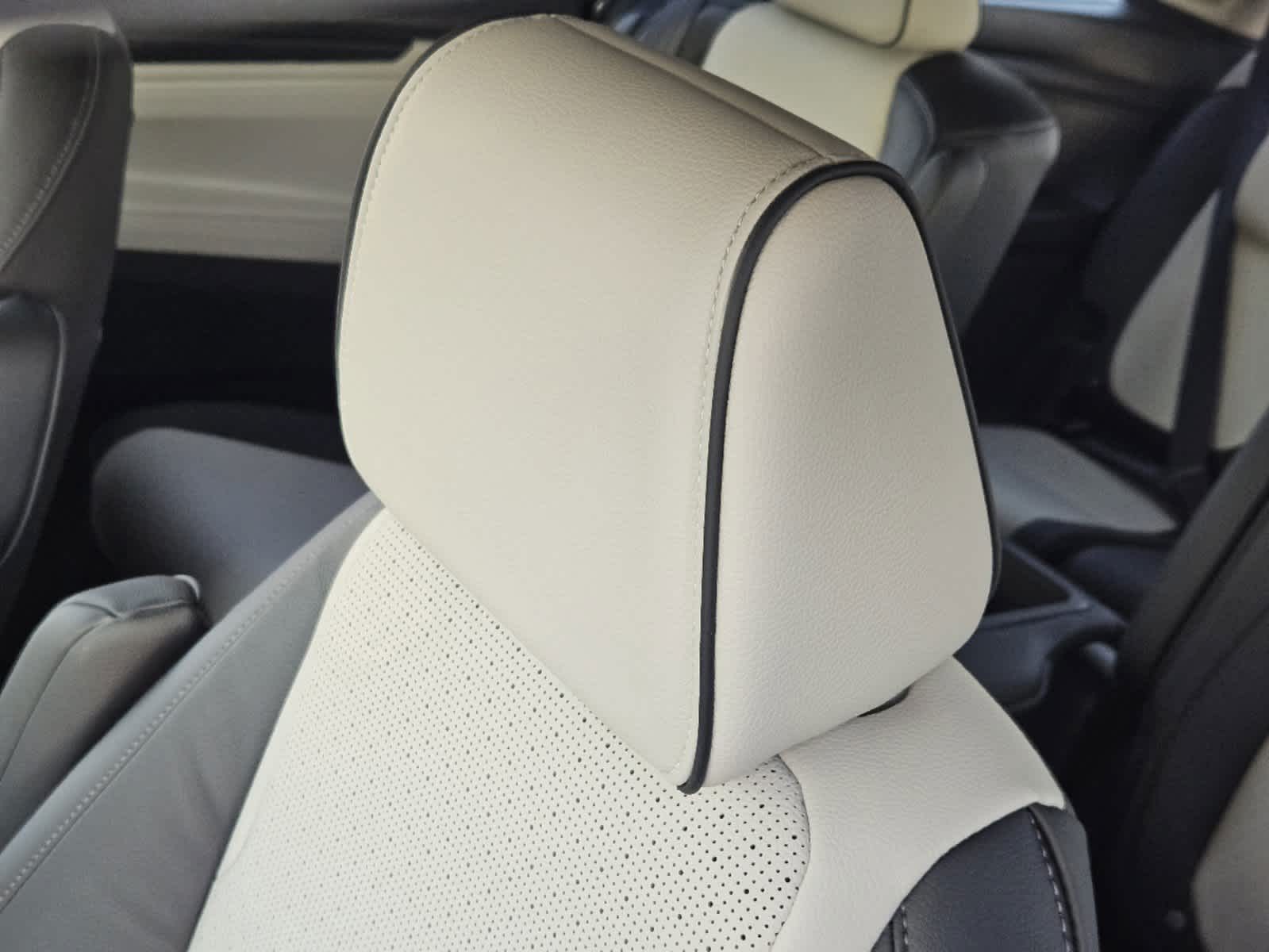 Thumbnail: 2026 Honda Odyssey - 12