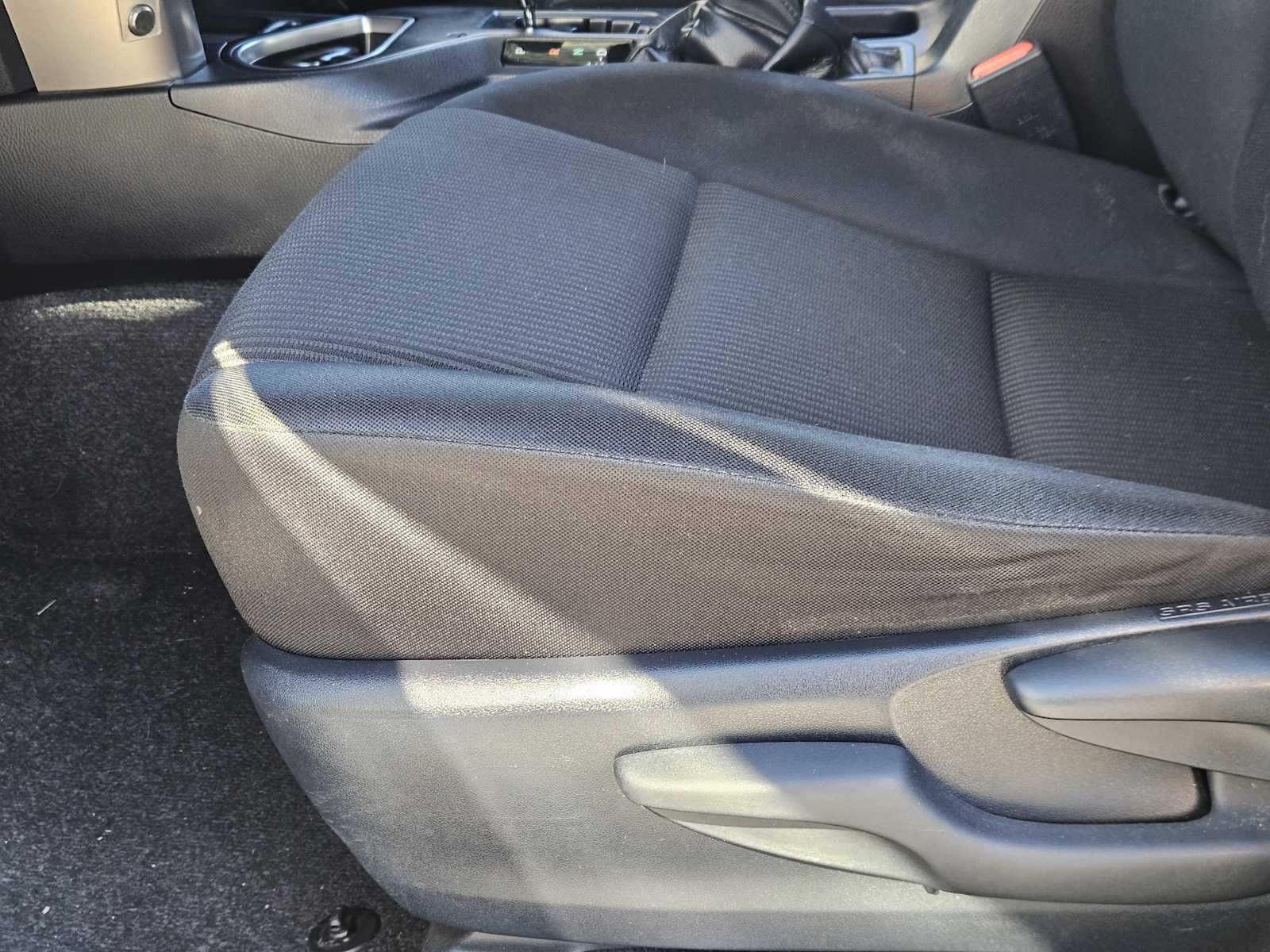 Thumbnail: 2017 Toyota RAV4 - 22