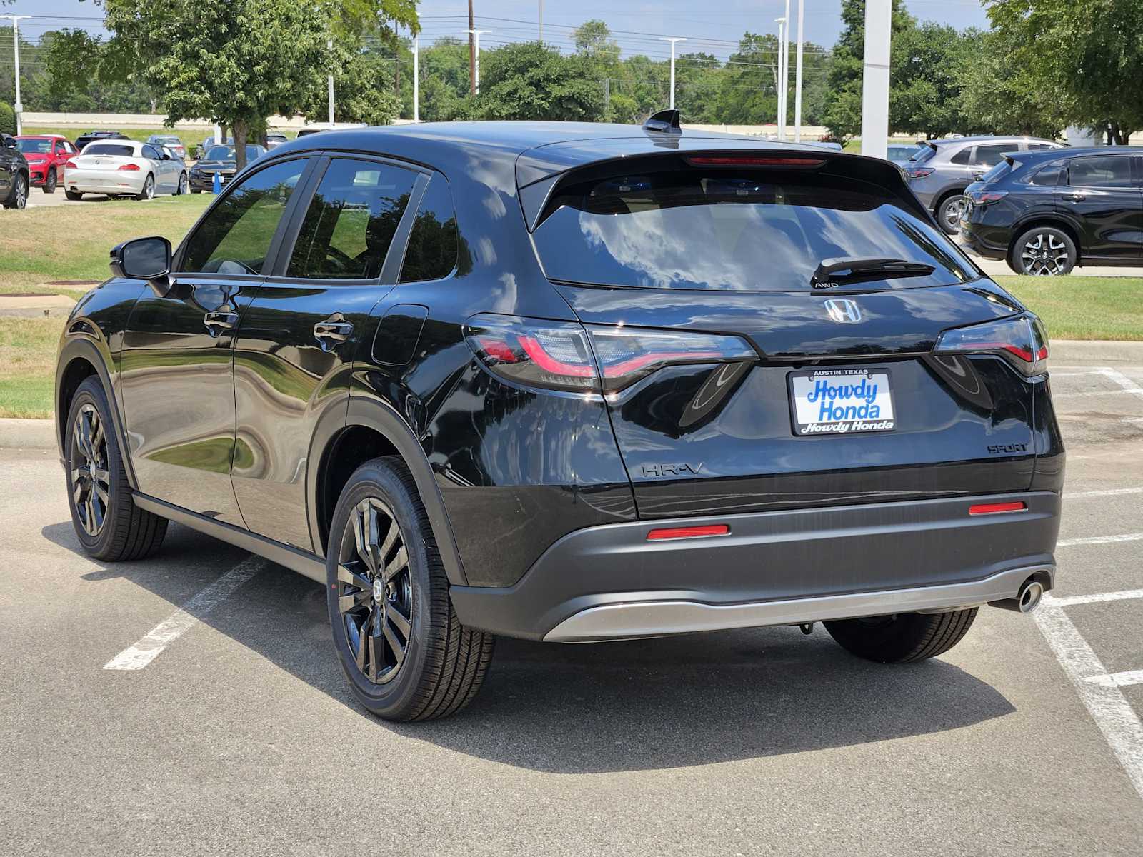 Thumbnail: 2027 Honda HR-V - 6
