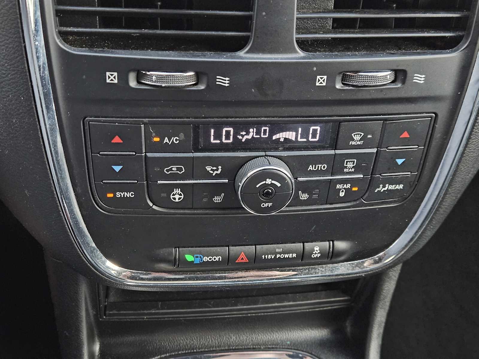 Thumbnail: 2018 Dodge Grand Caravan - 18