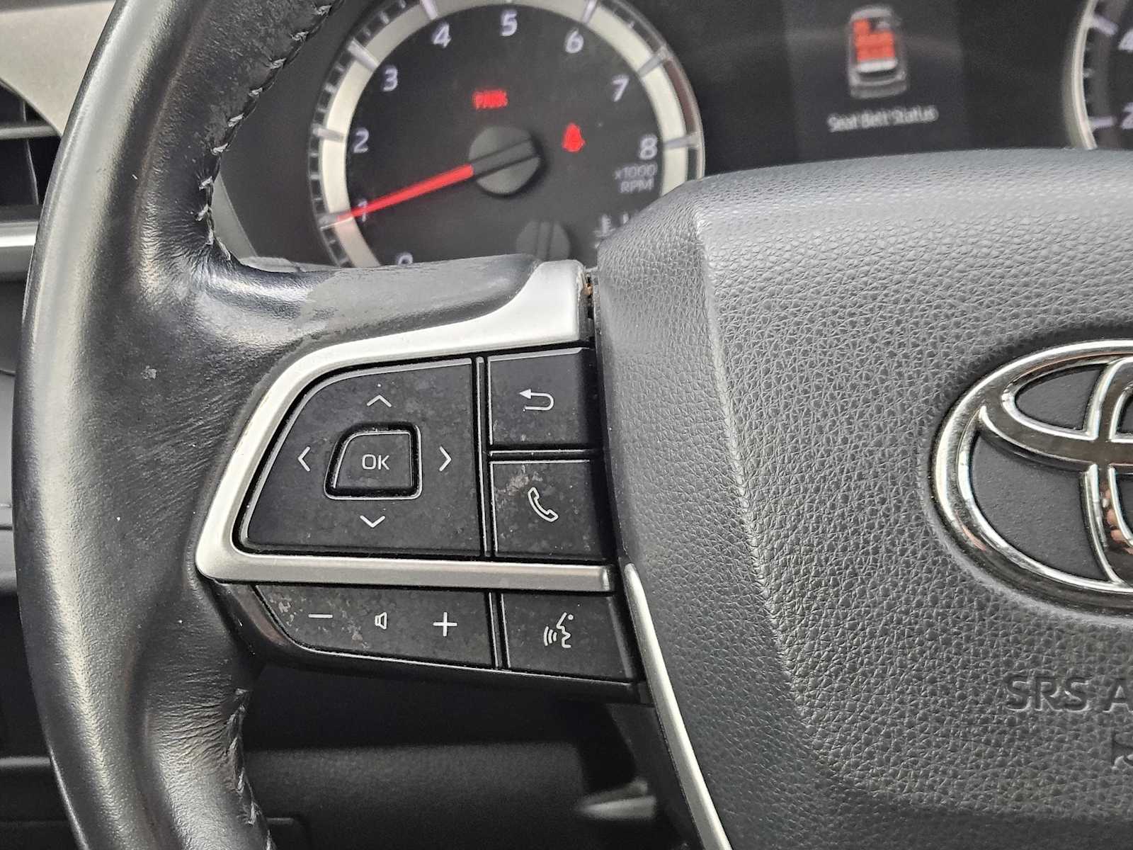 Thumbnail: 2022 Toyota Highlander - 26