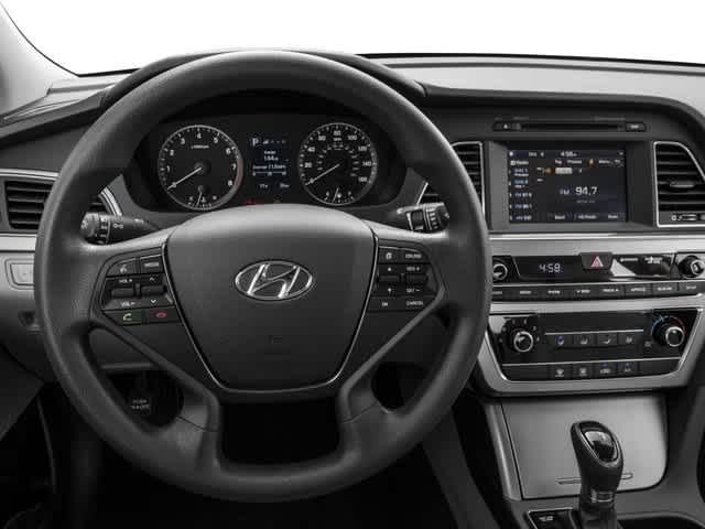 Thumbnail: 2017 Hyundai Sonata - 10