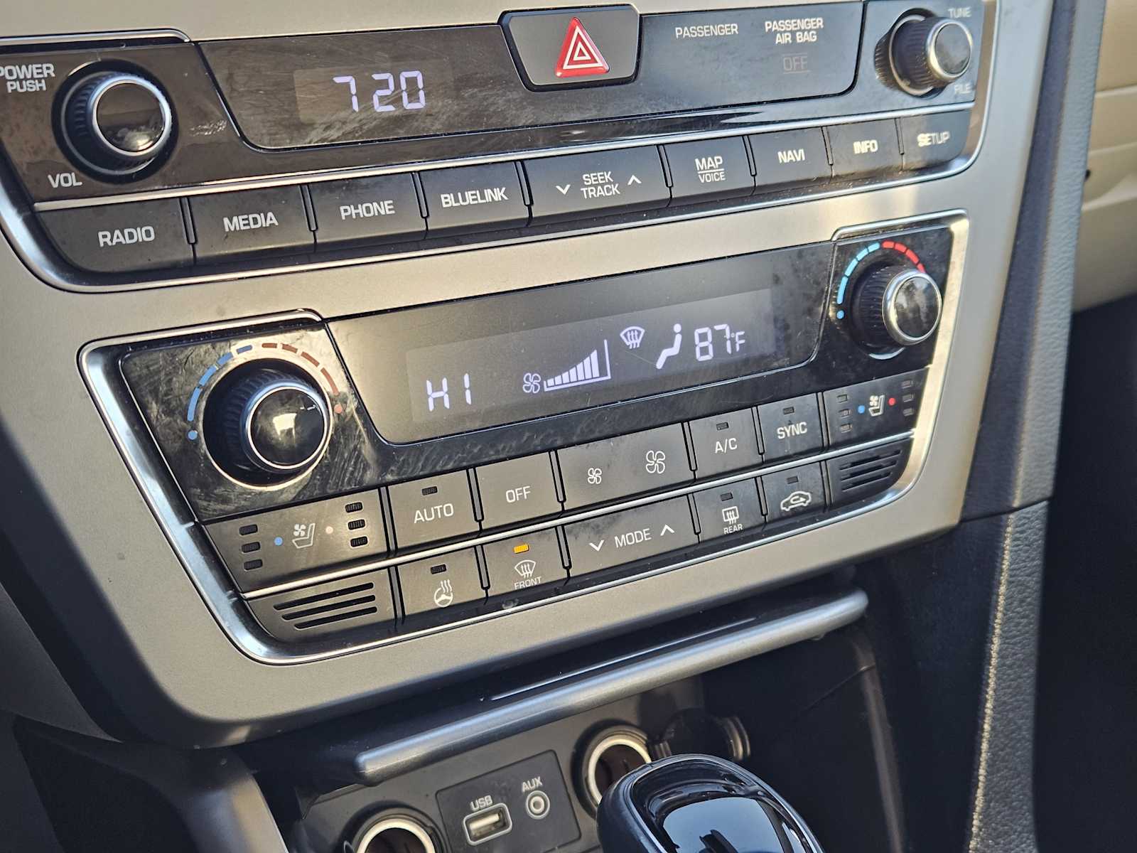 Thumbnail: 2016 Hyundai Sonata - 19