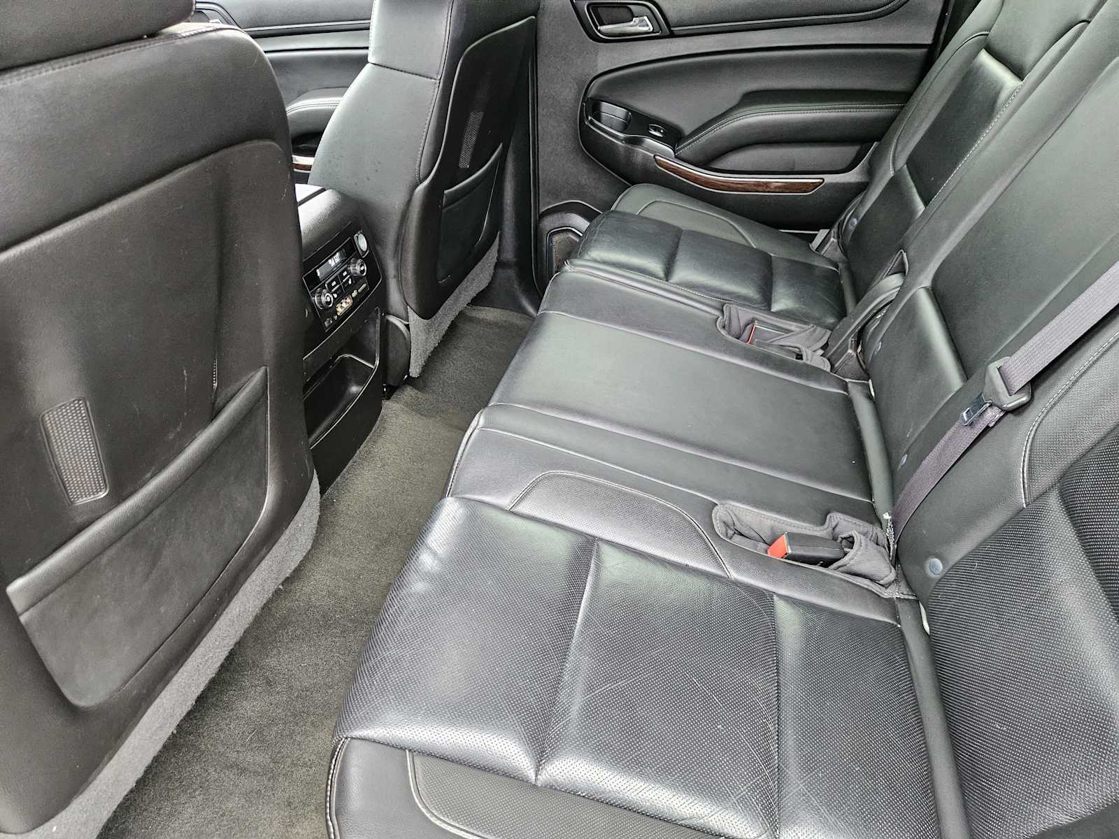 Thumbnail: 2016 GMC Yukon XL - 29