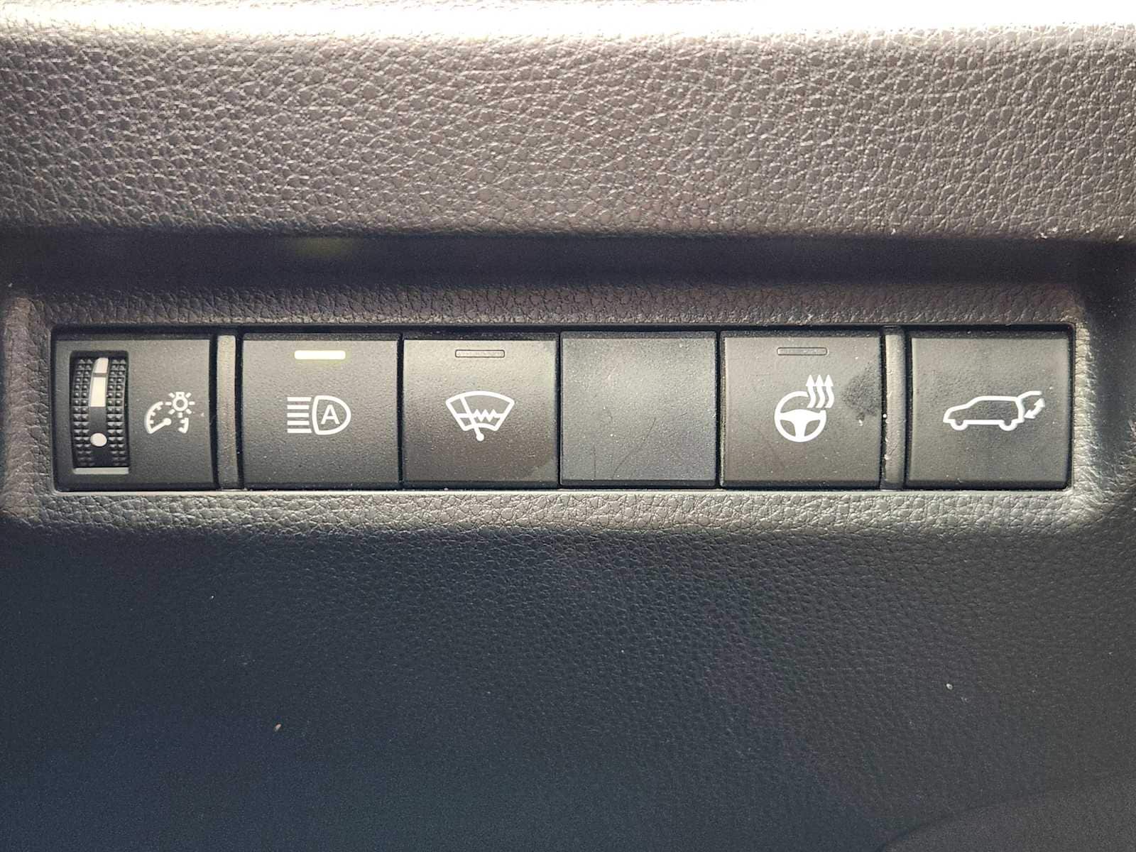 Thumbnail: 2019 Toyota RAV4 - 22