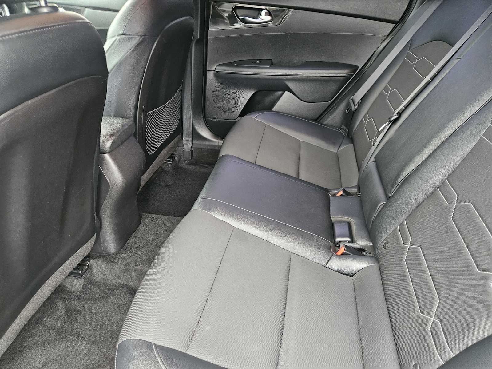 Thumbnail: 2021 Kia Forte - 29