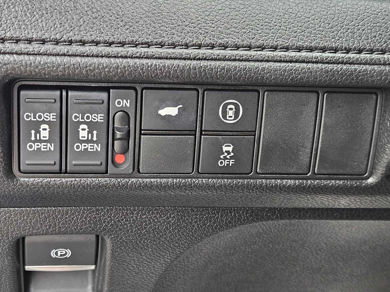 Thumbnail: 2023 Honda Odyssey - 22