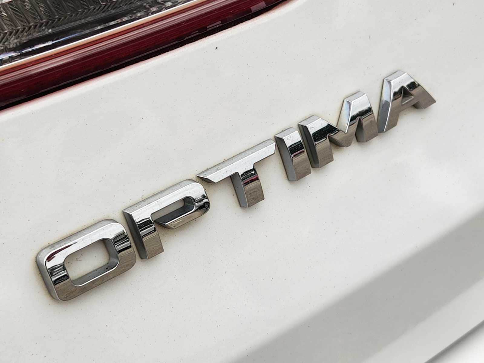 Thumbnail: 2018 Kia Optima - 12
