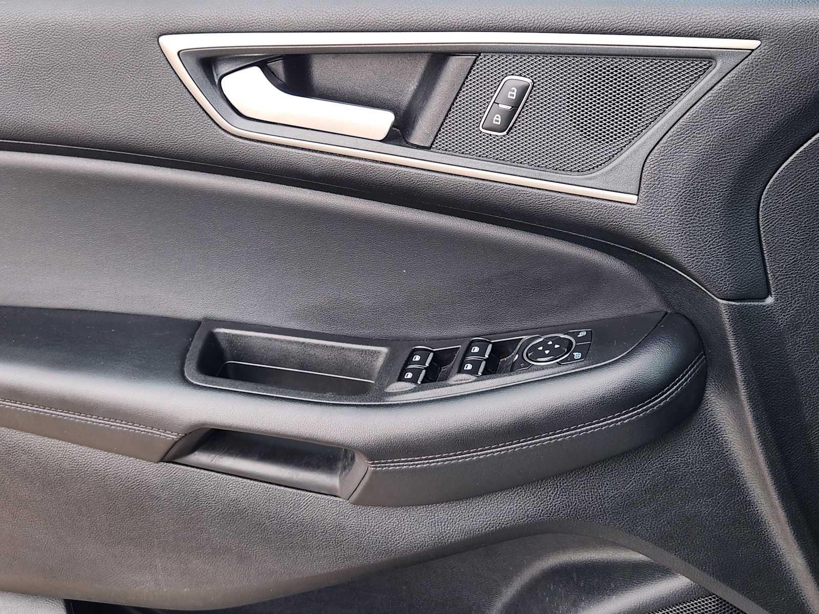 Thumbnail: 2024 Ford Edge - 23