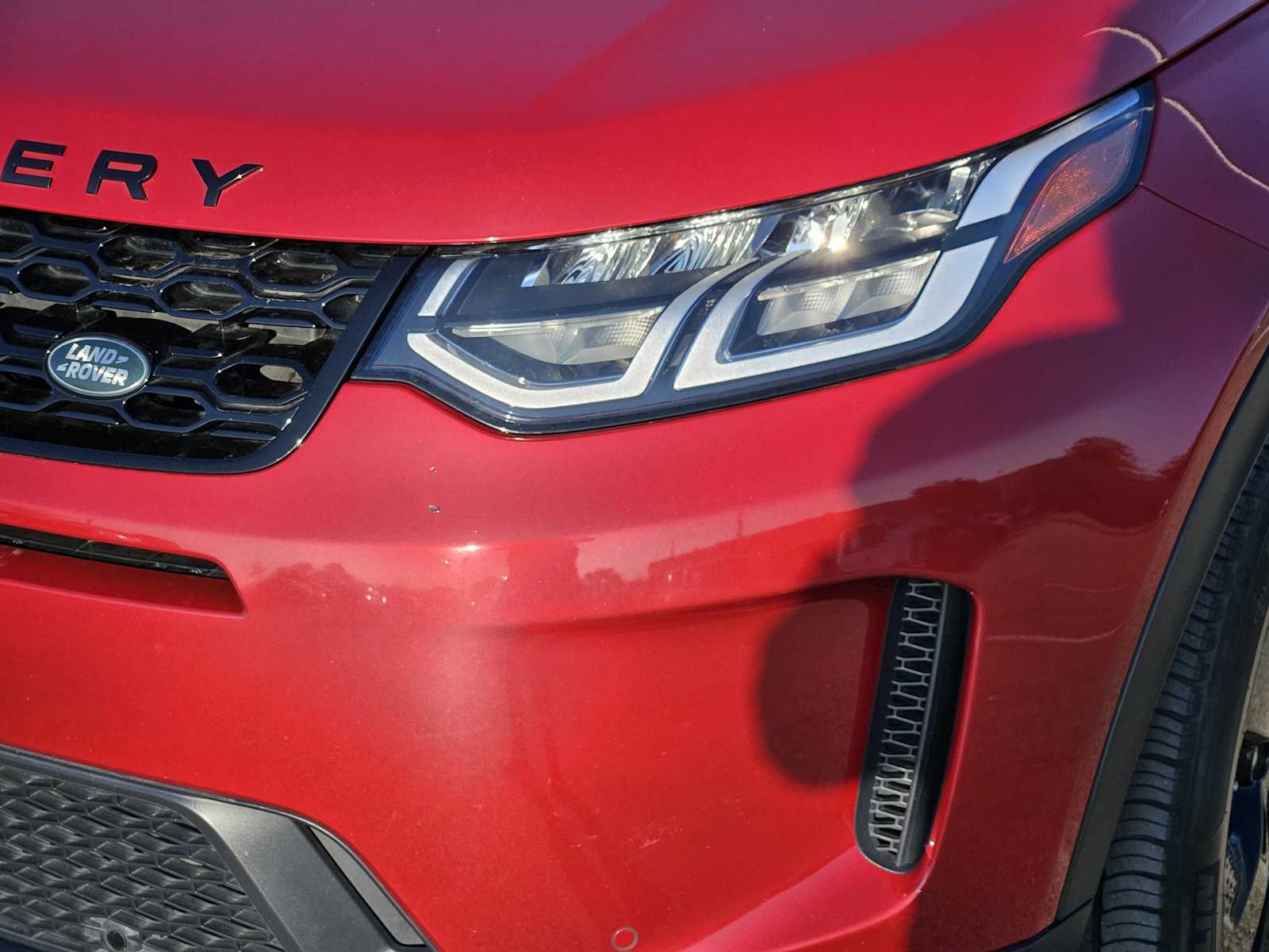 Thumbnail: 2020 Land Rover Discovery Sport - 7