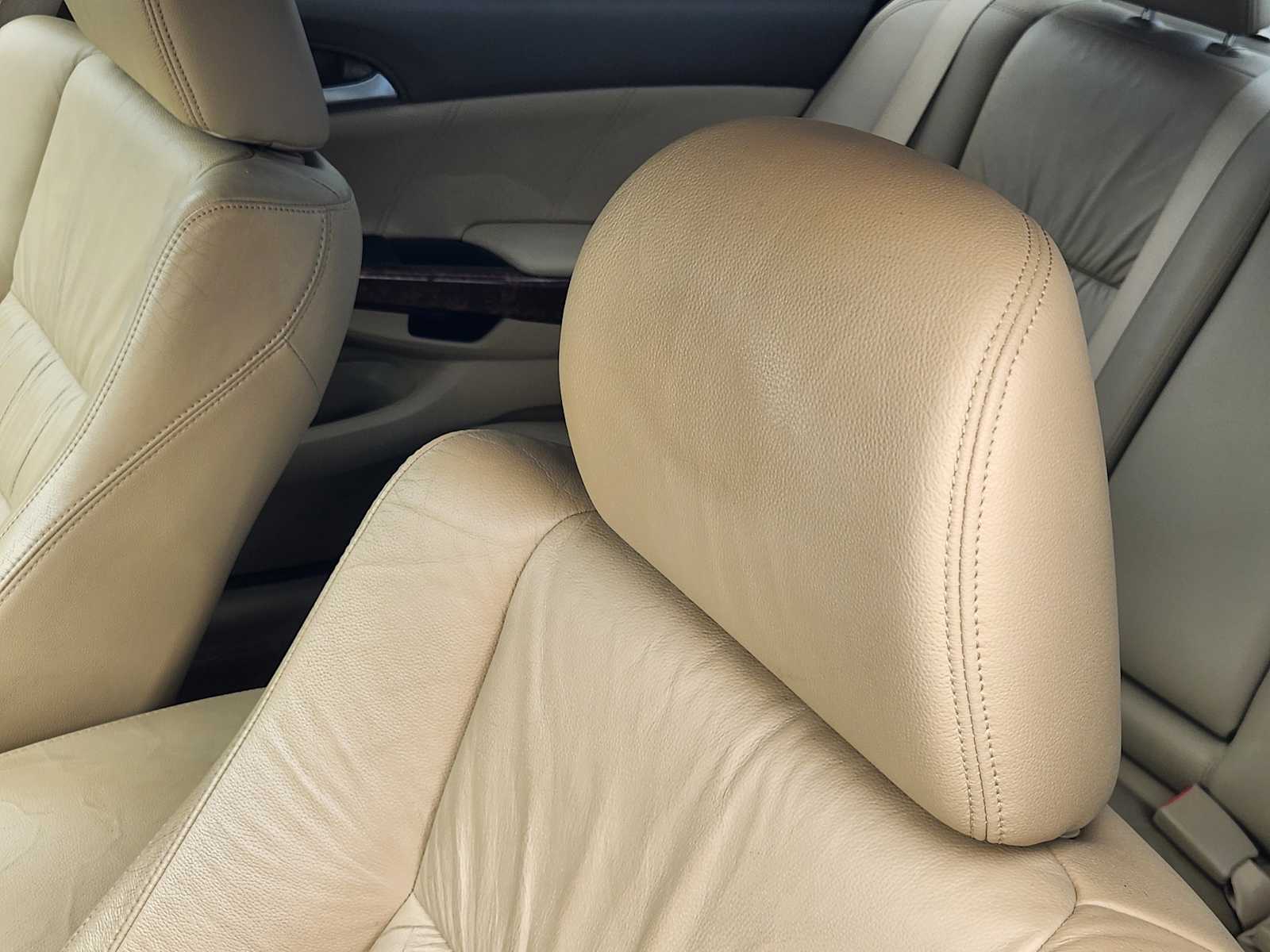Thumbnail: 2010 Honda Accord - 15
