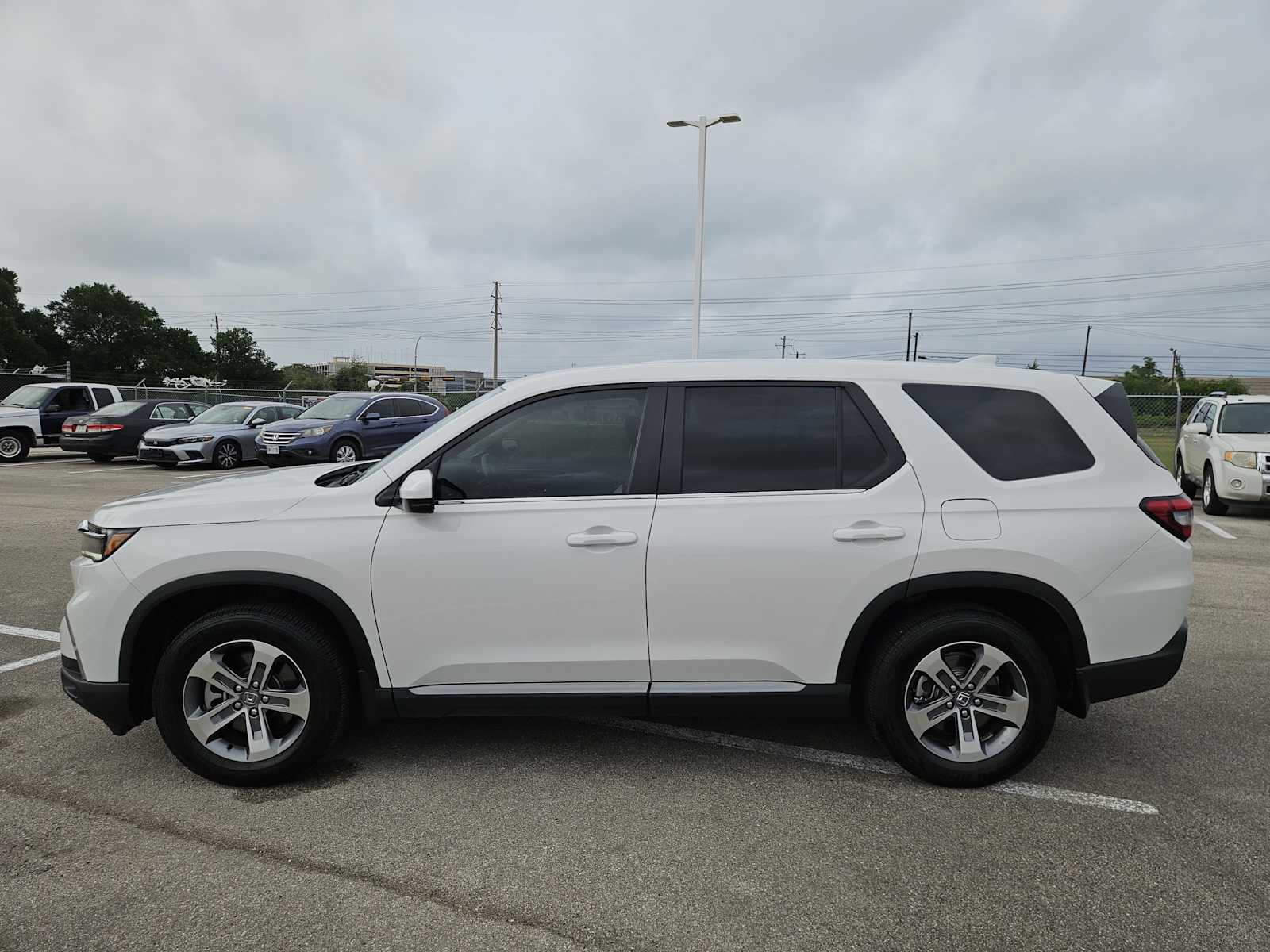 Thumbnail: 2024 Honda Pilot - 4