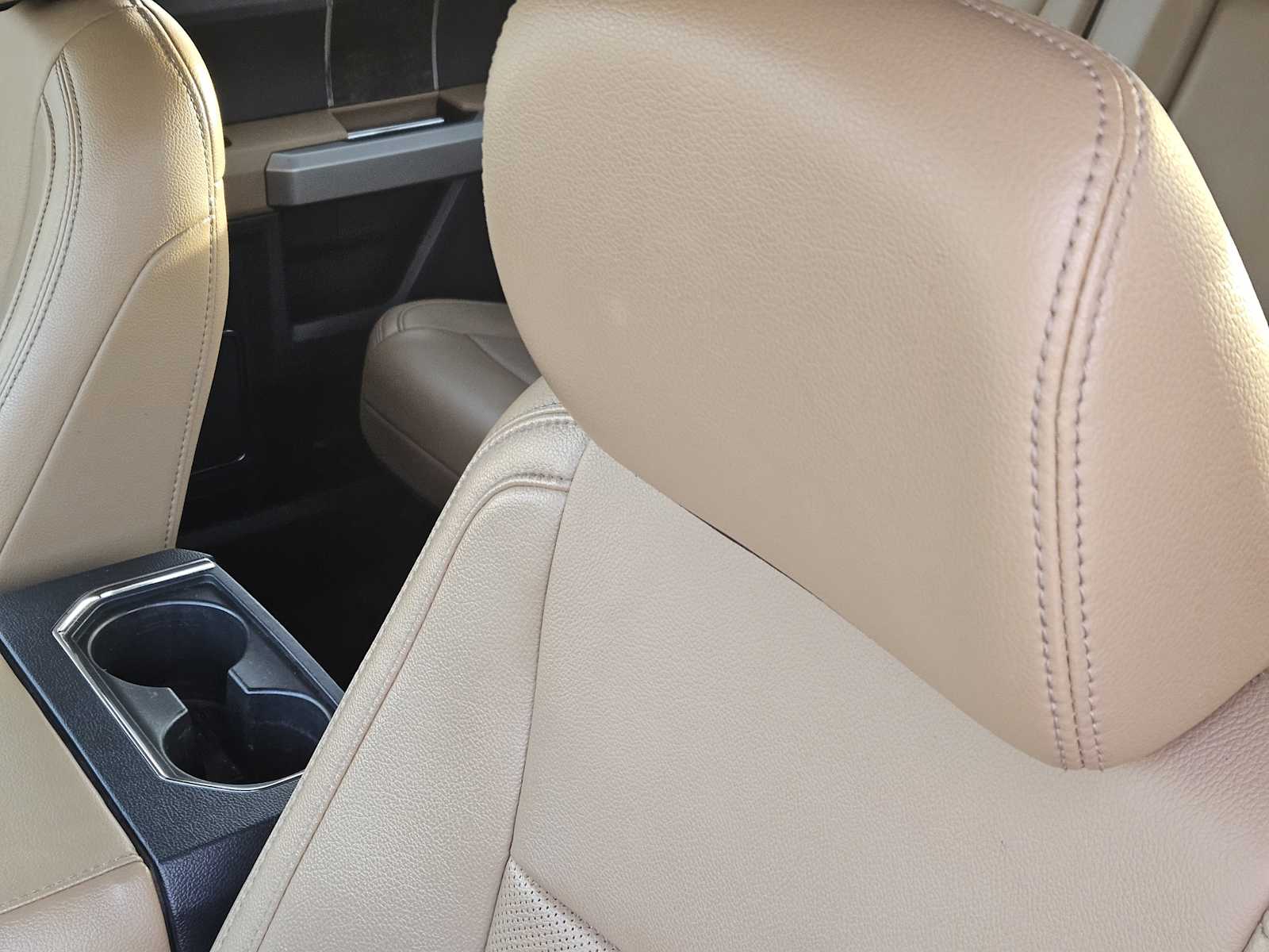 Thumbnail: 2022 Ford Econoline - 15