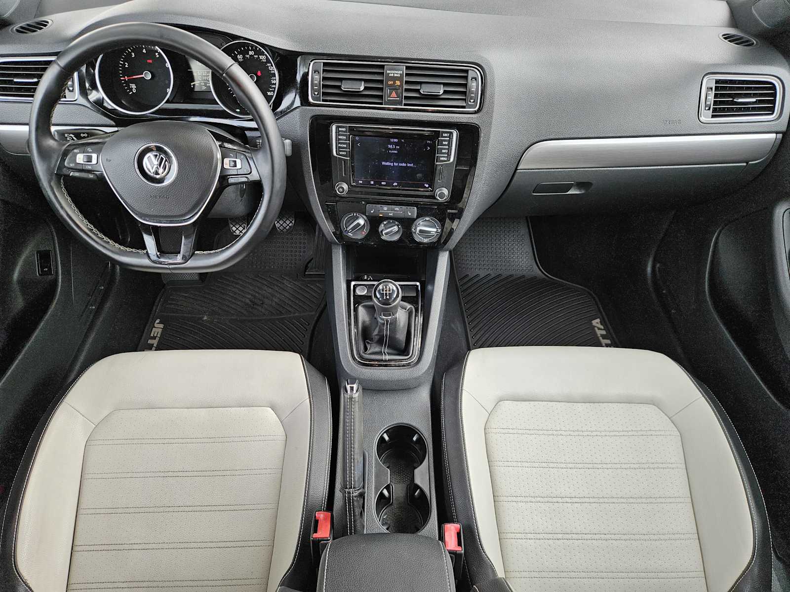 Thumbnail: 2016 Volkswagen Jetta - 24