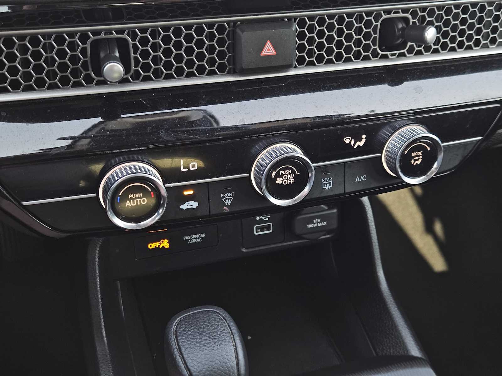 Thumbnail: 2024 Honda Civic - 18