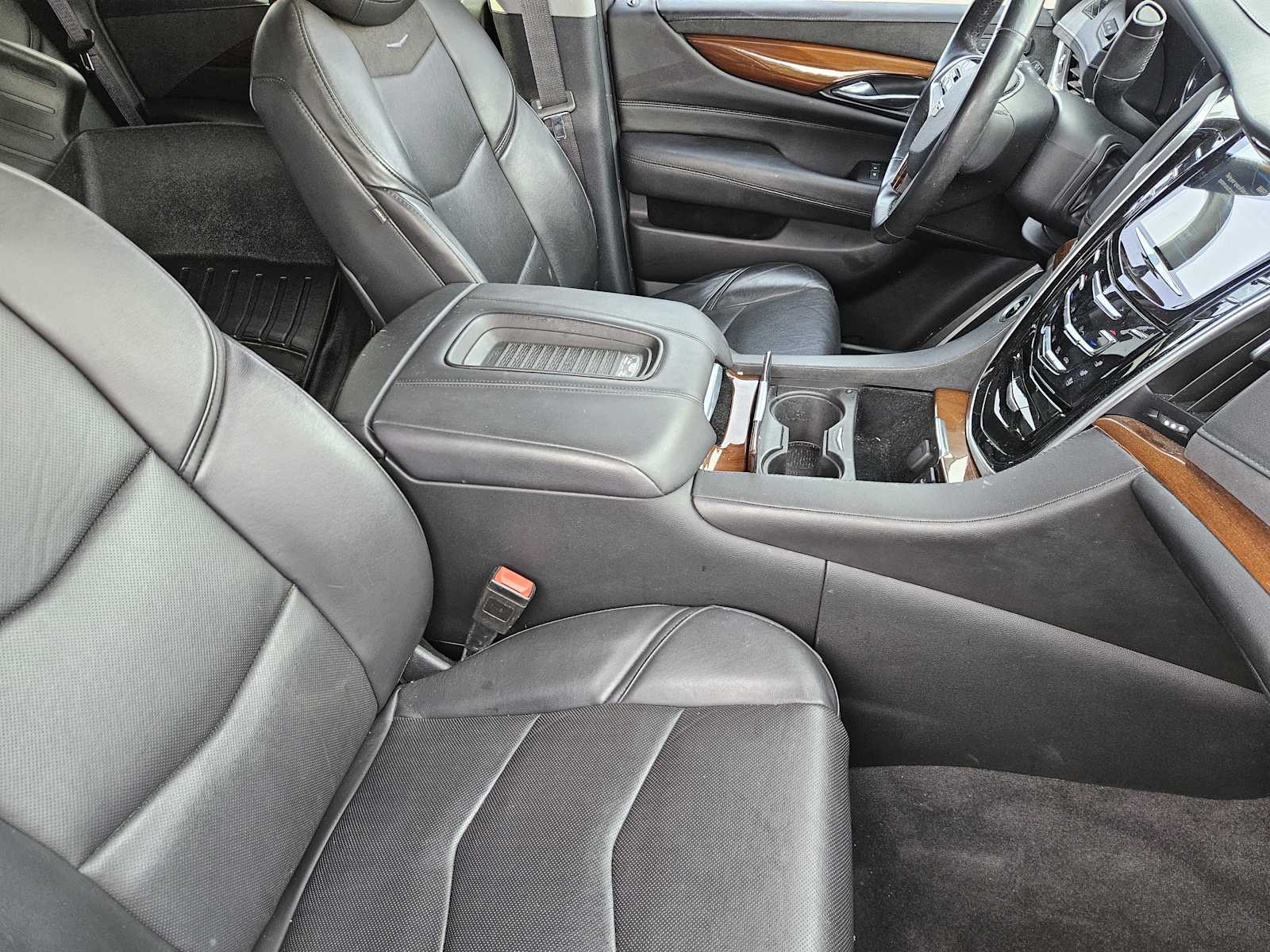 Thumbnail: 2020 Cadillac Escalade - 14