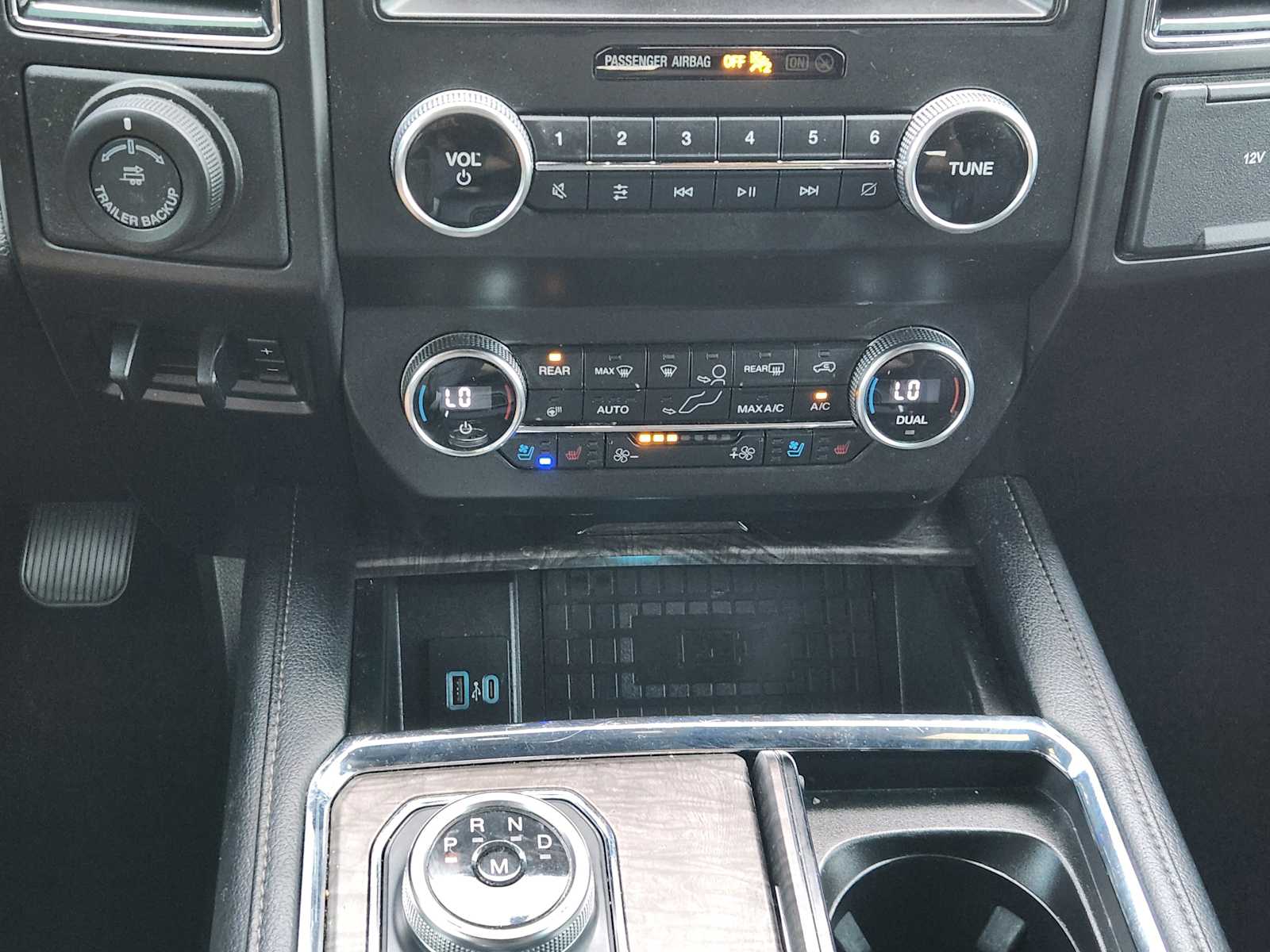 Thumbnail: 2021 Ford Expedition - 18