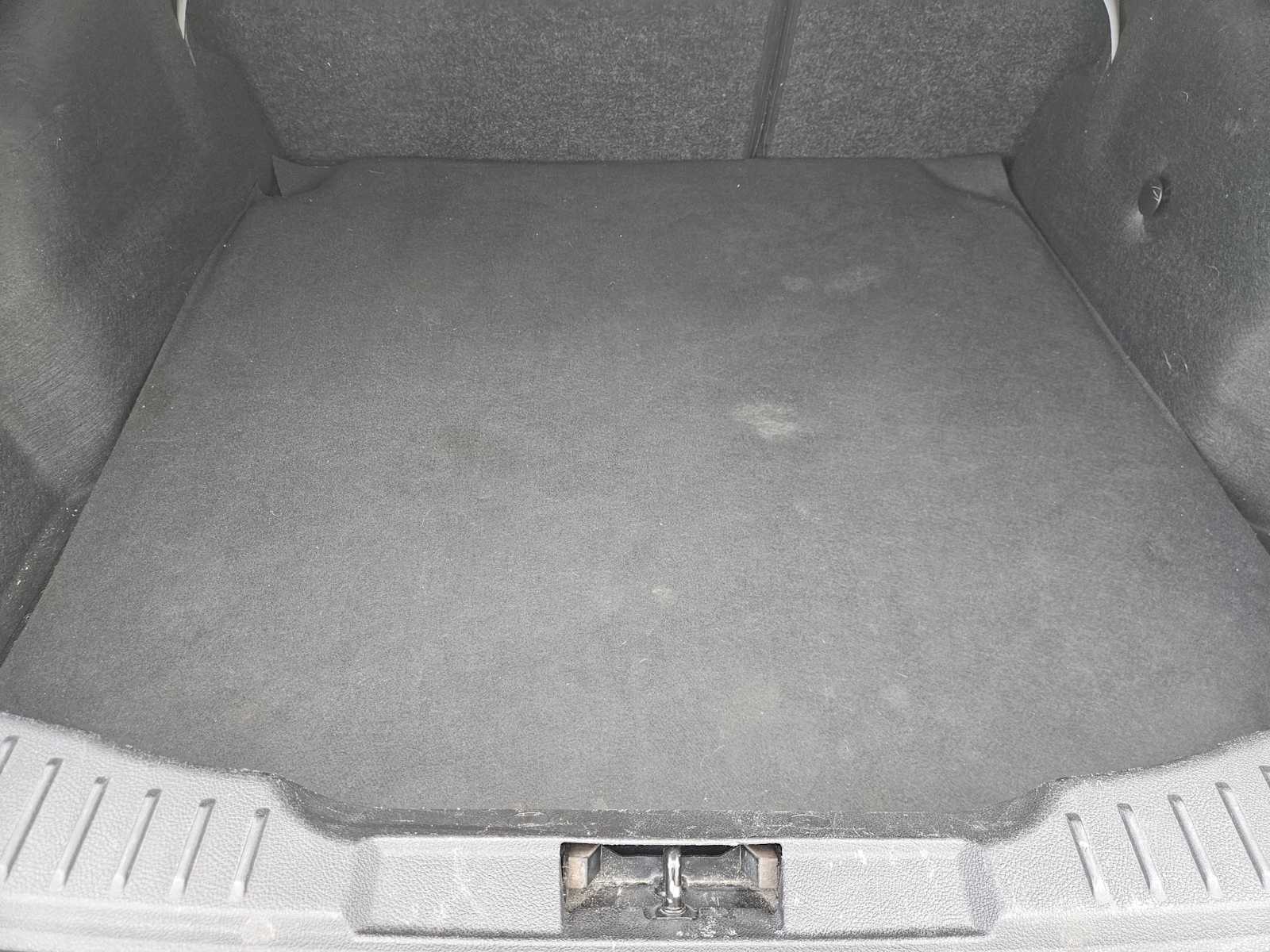 Thumbnail: 2016 Ford Focus - 30