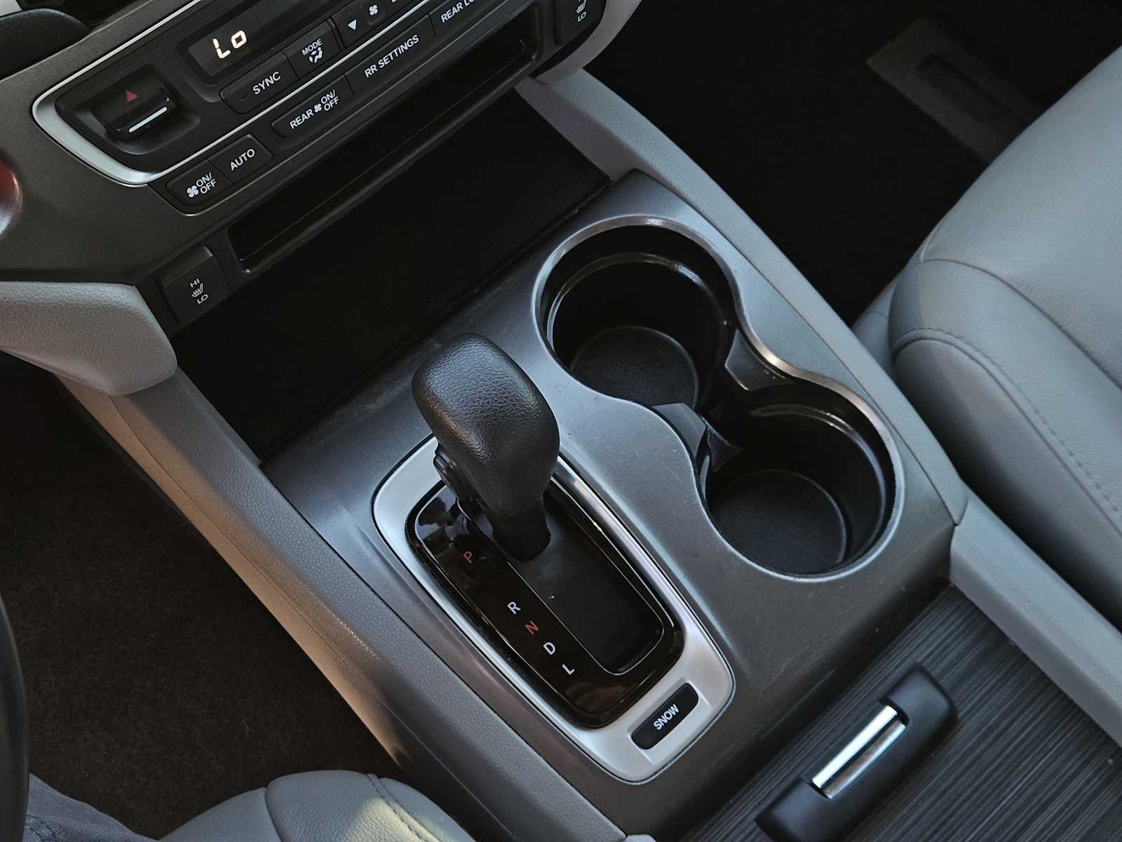 Thumbnail: 2018 Honda Pilot - 18