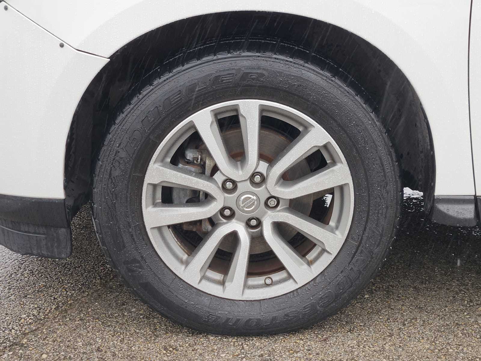 Thumbnail: 2014 Nissan Pathfinder - 9