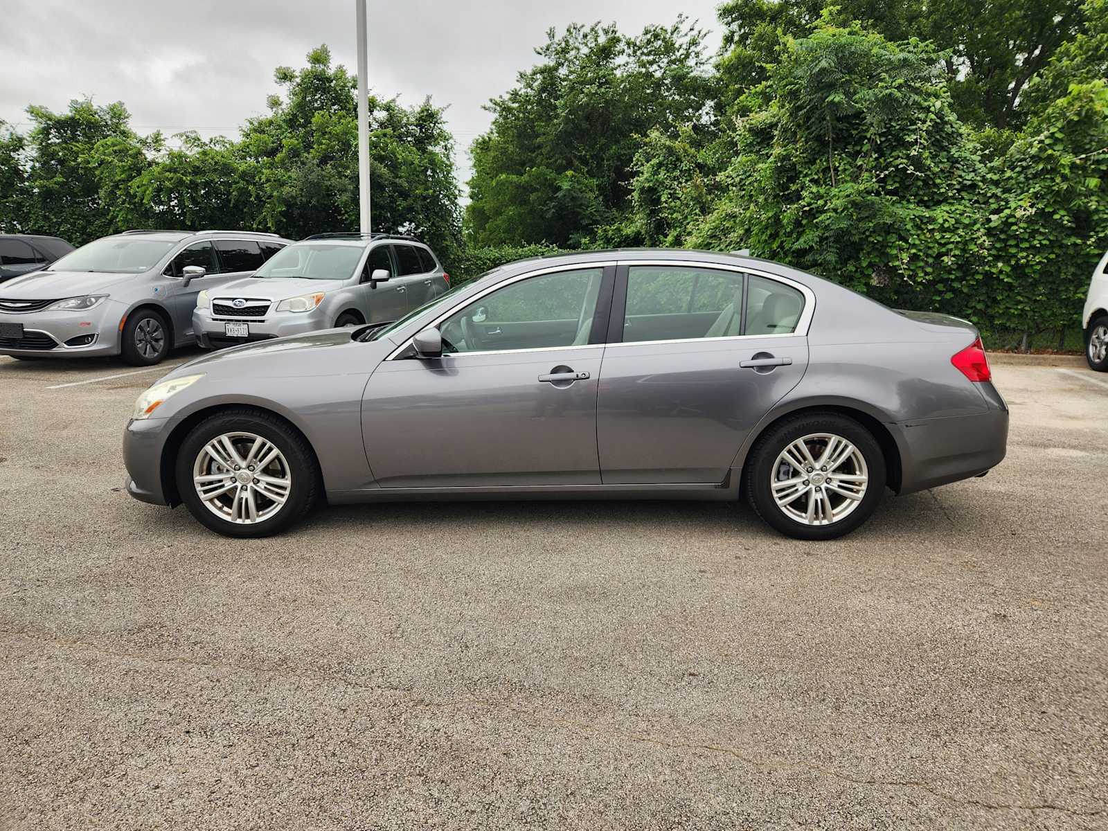 Thumbnail: 2012 INFINITI G37 - 4