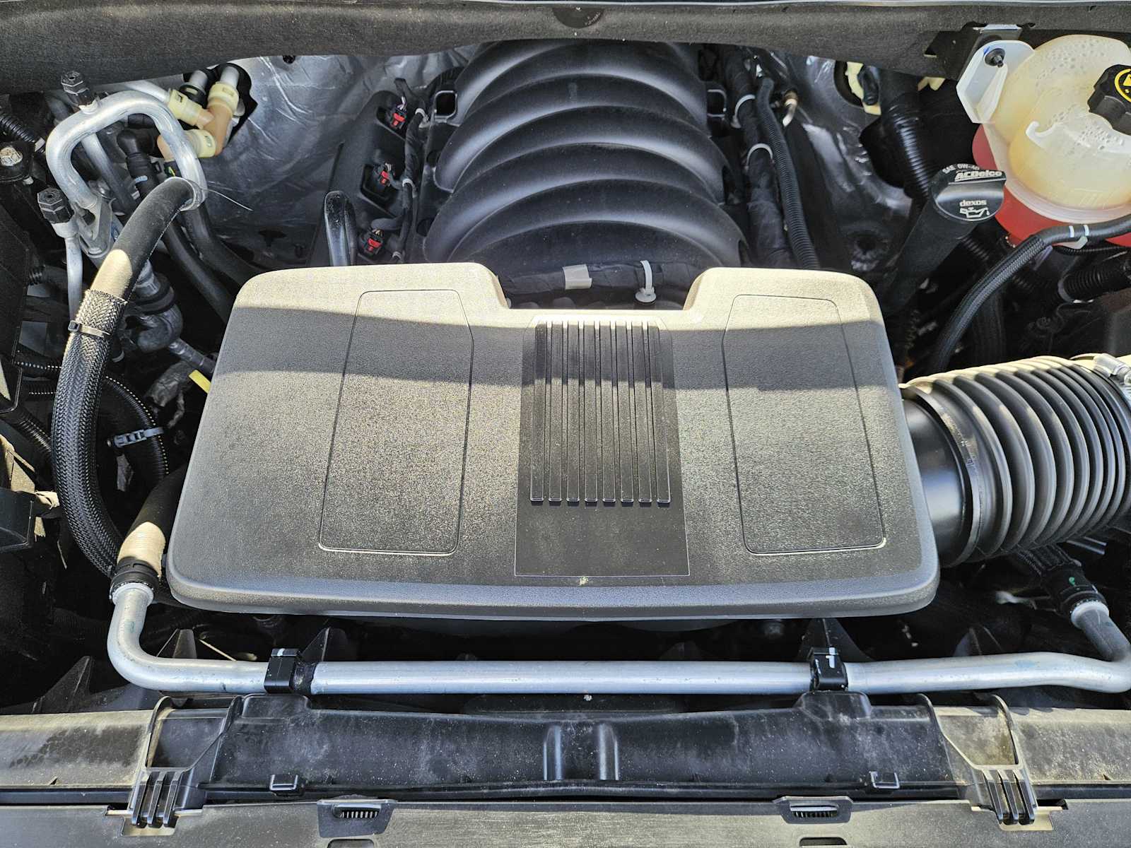 Thumbnail: 2022 GMC Yukon - 32