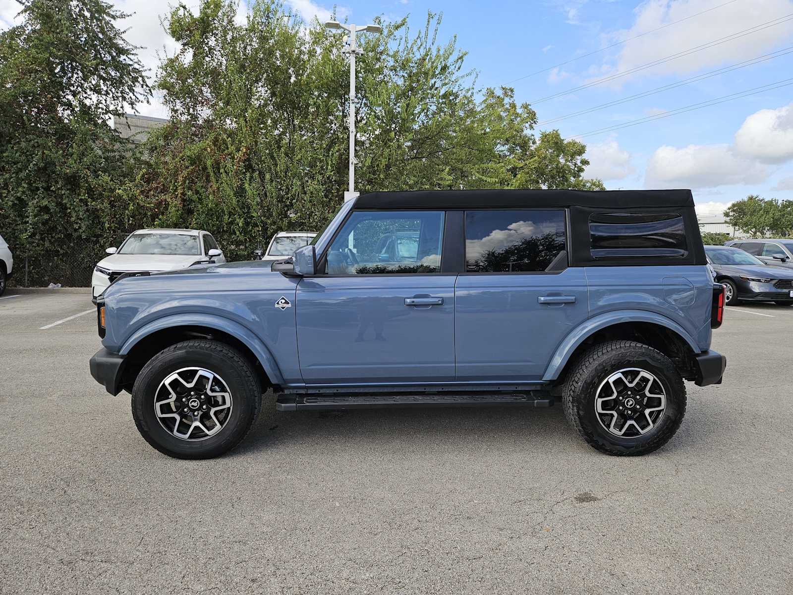 Thumbnail: 2023 Ford Bronco - 4