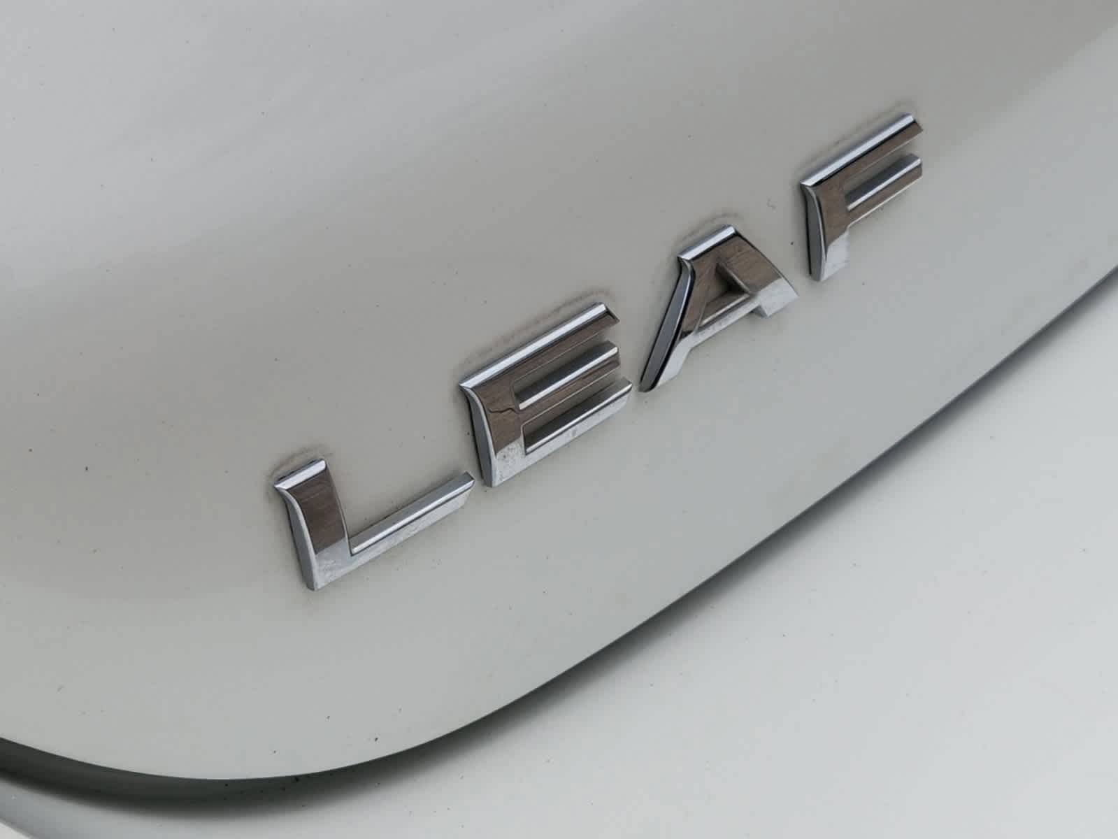 2013 Nissan Leaf SL 13