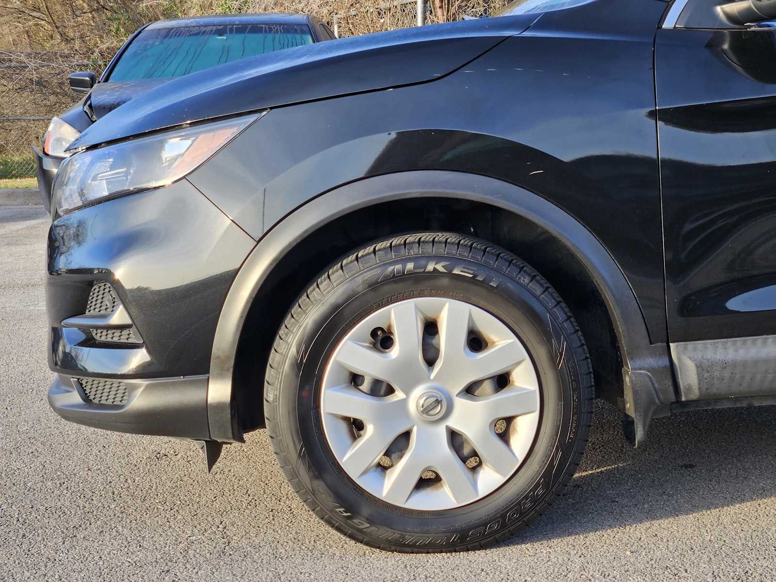 Thumbnail: 2020 Nissan Rogue Sport - 8