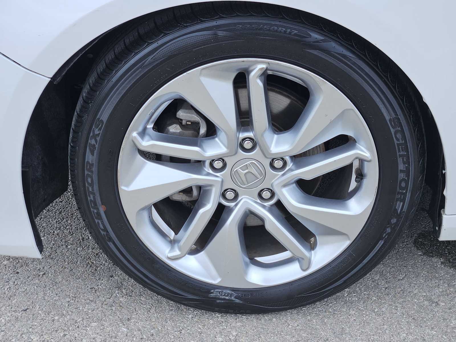 Thumbnail: 2019 Honda Accord - 9